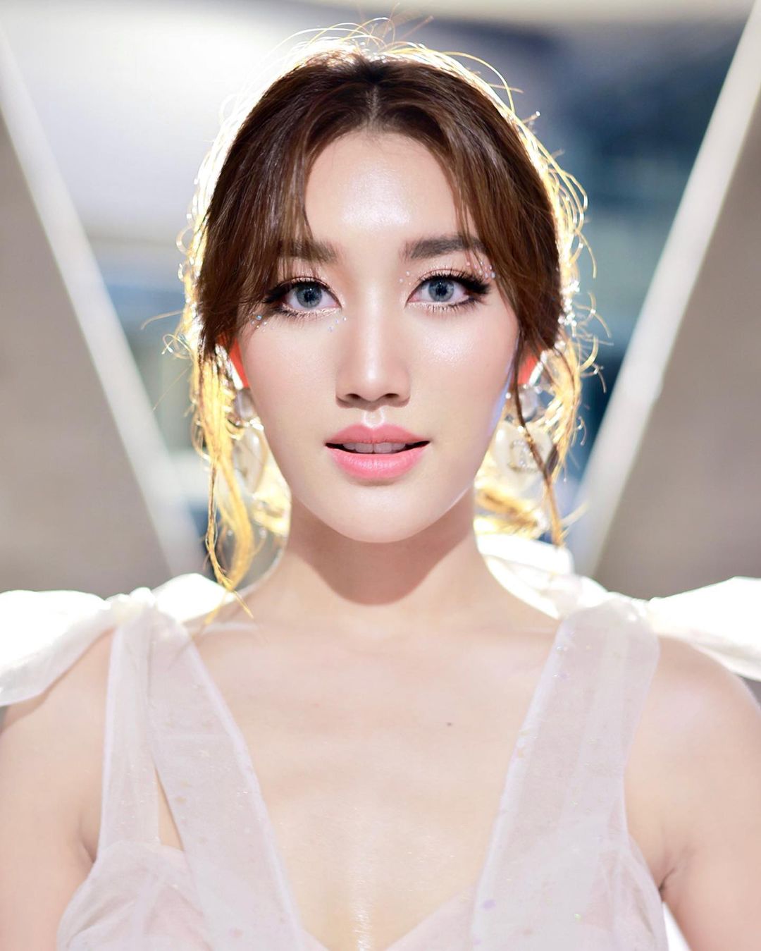 เบส - รักษ์วนีย์ คำสิงห์