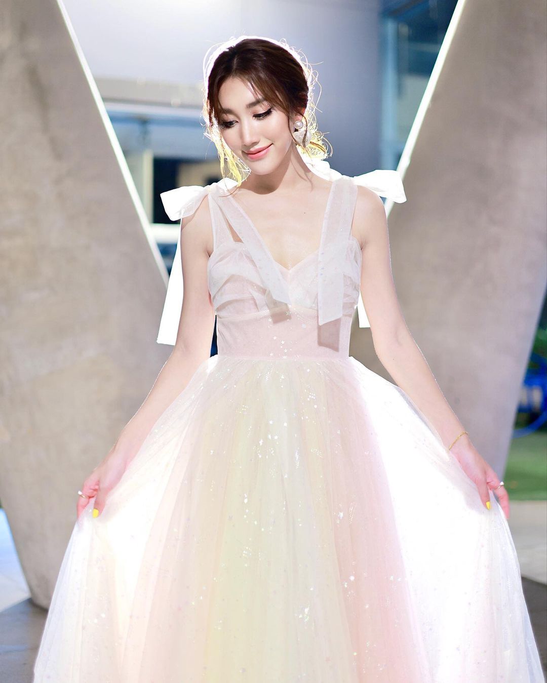 เบส - รักษ์วนีย์ คำสิงห์