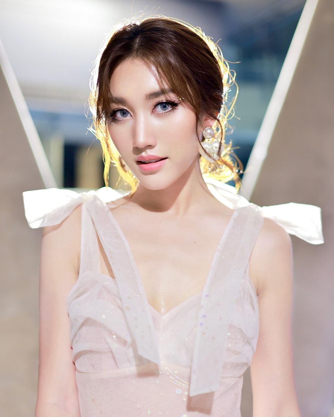 เบส - รักษ์วนีย์ คำสิงห์