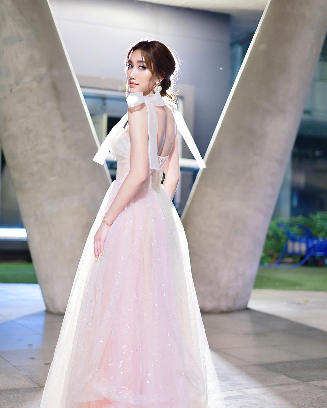 เบส - รักษ์วนีย์ คำสิงห์