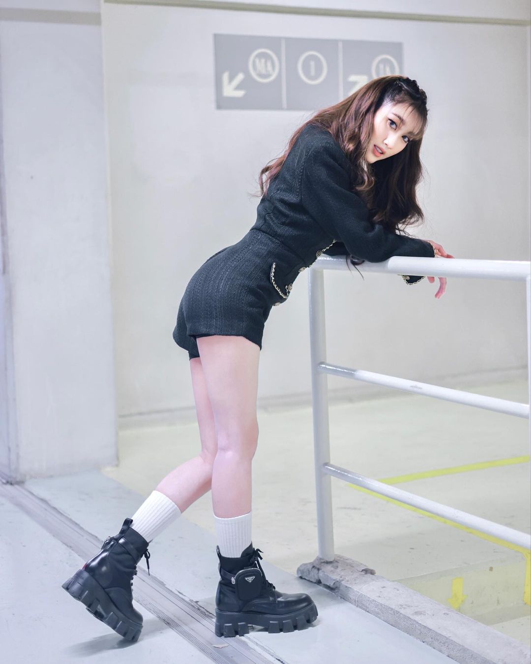 เบส - รักษ์วนีย์ คำสิงห์