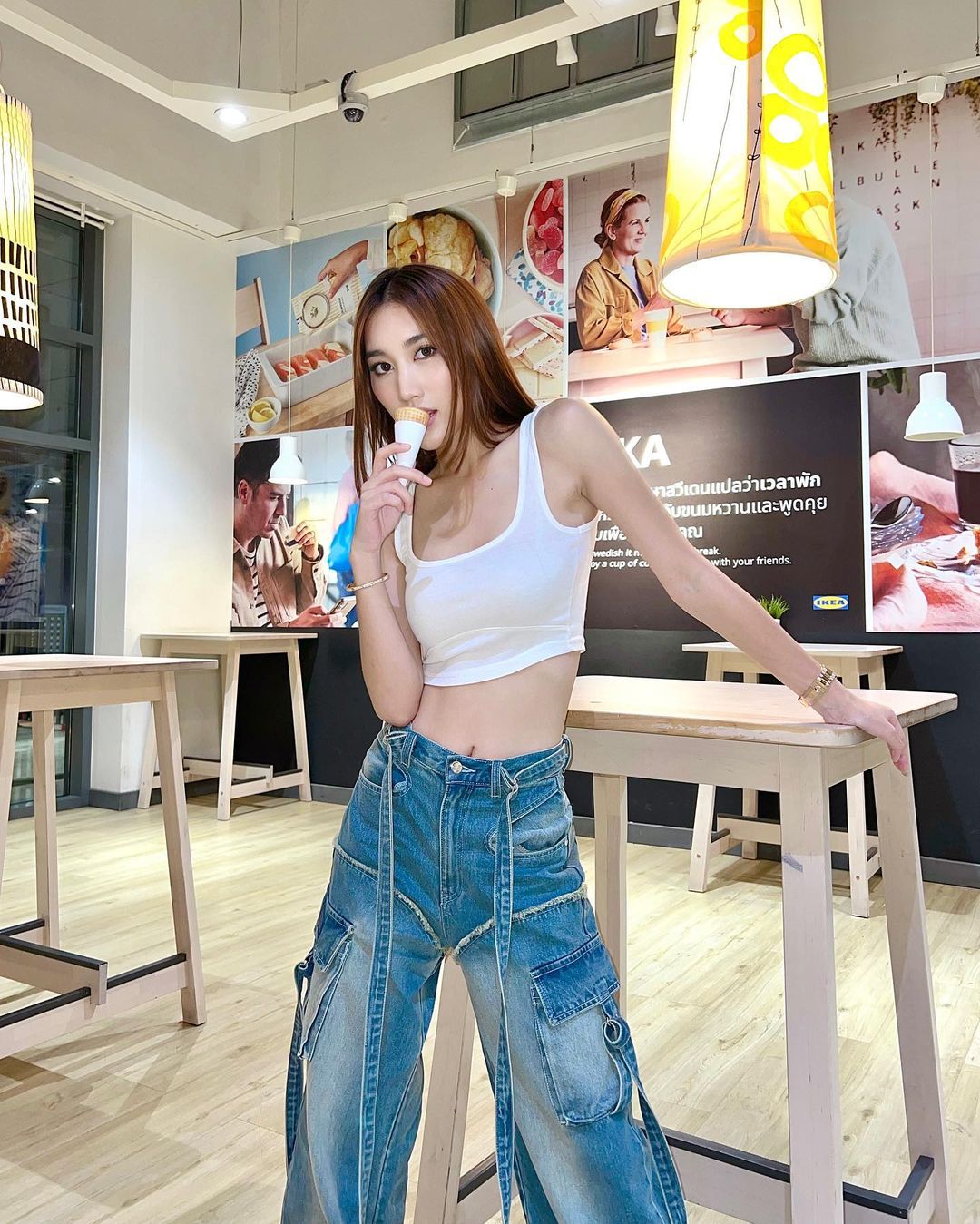 เบส - รักษ์วนีย์ คำสิงห์