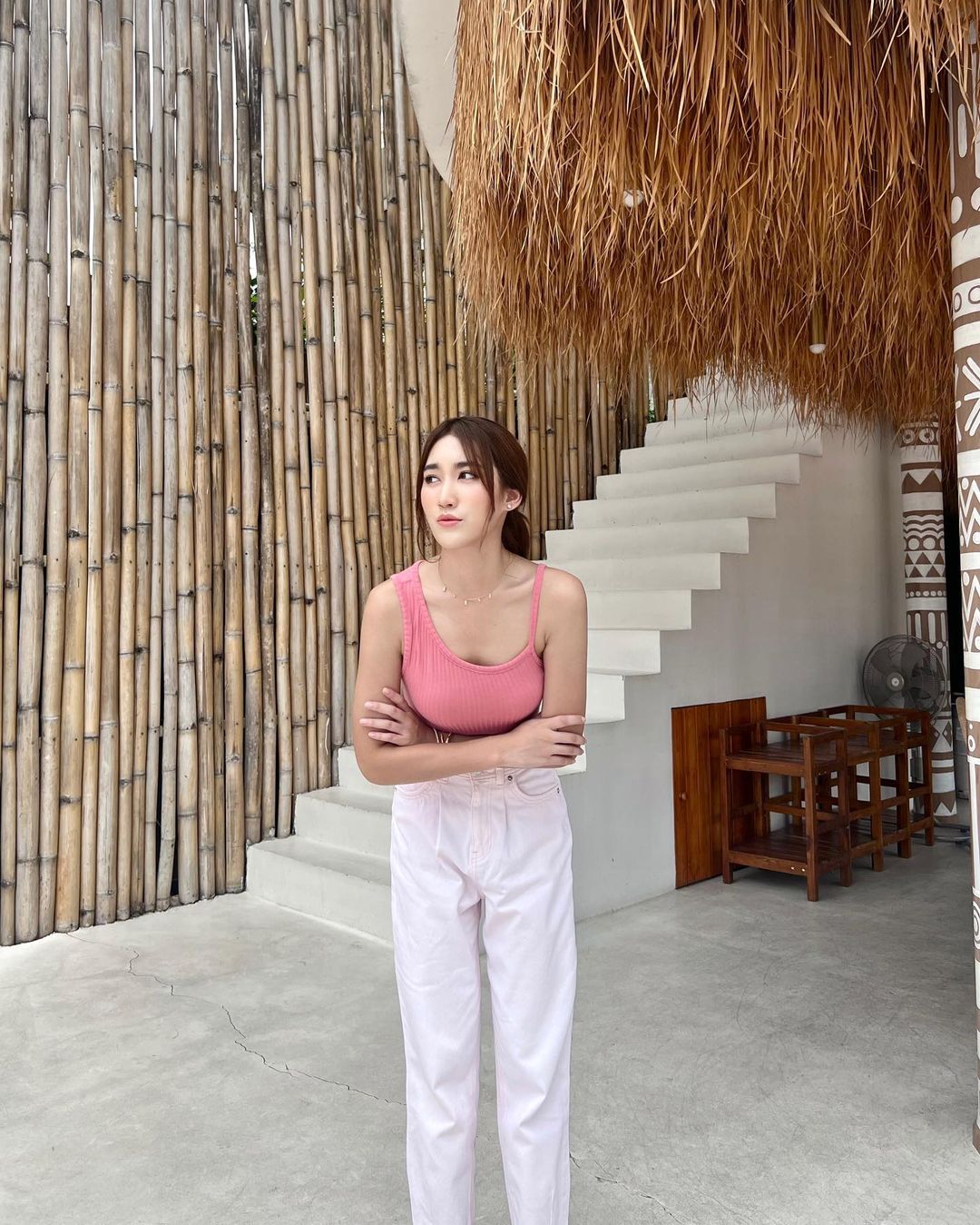เบส - รักษ์วนีย์ คำสิงห์