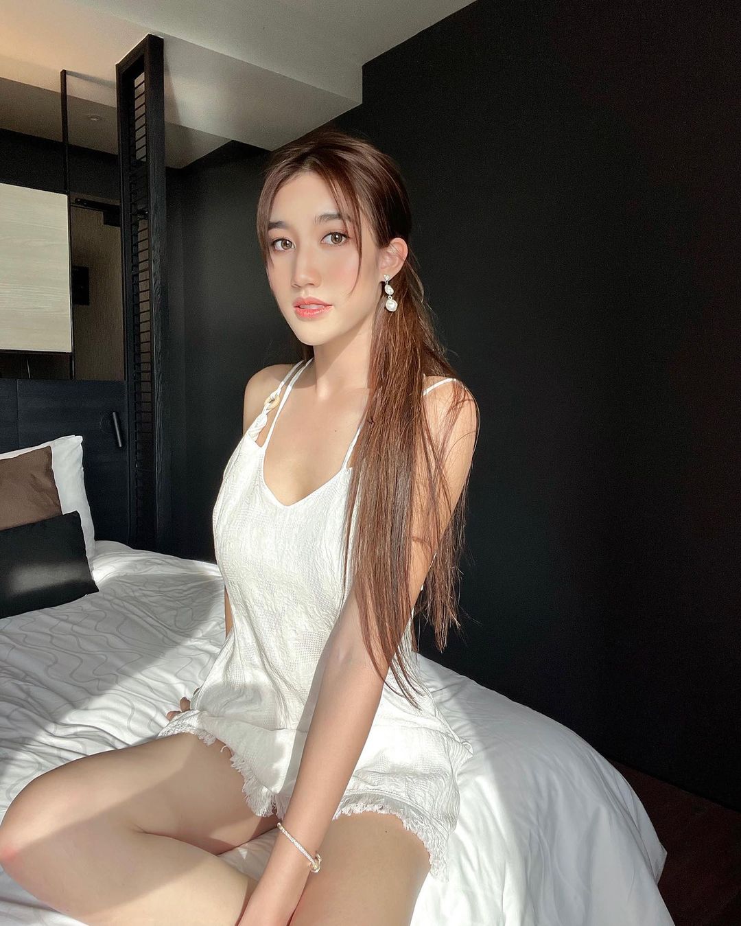 เบส - รักษ์วนีย์ คำสิงห์