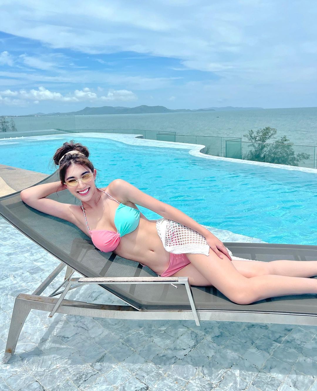 เบส - รักษ์วนีย์ คำสิงห์