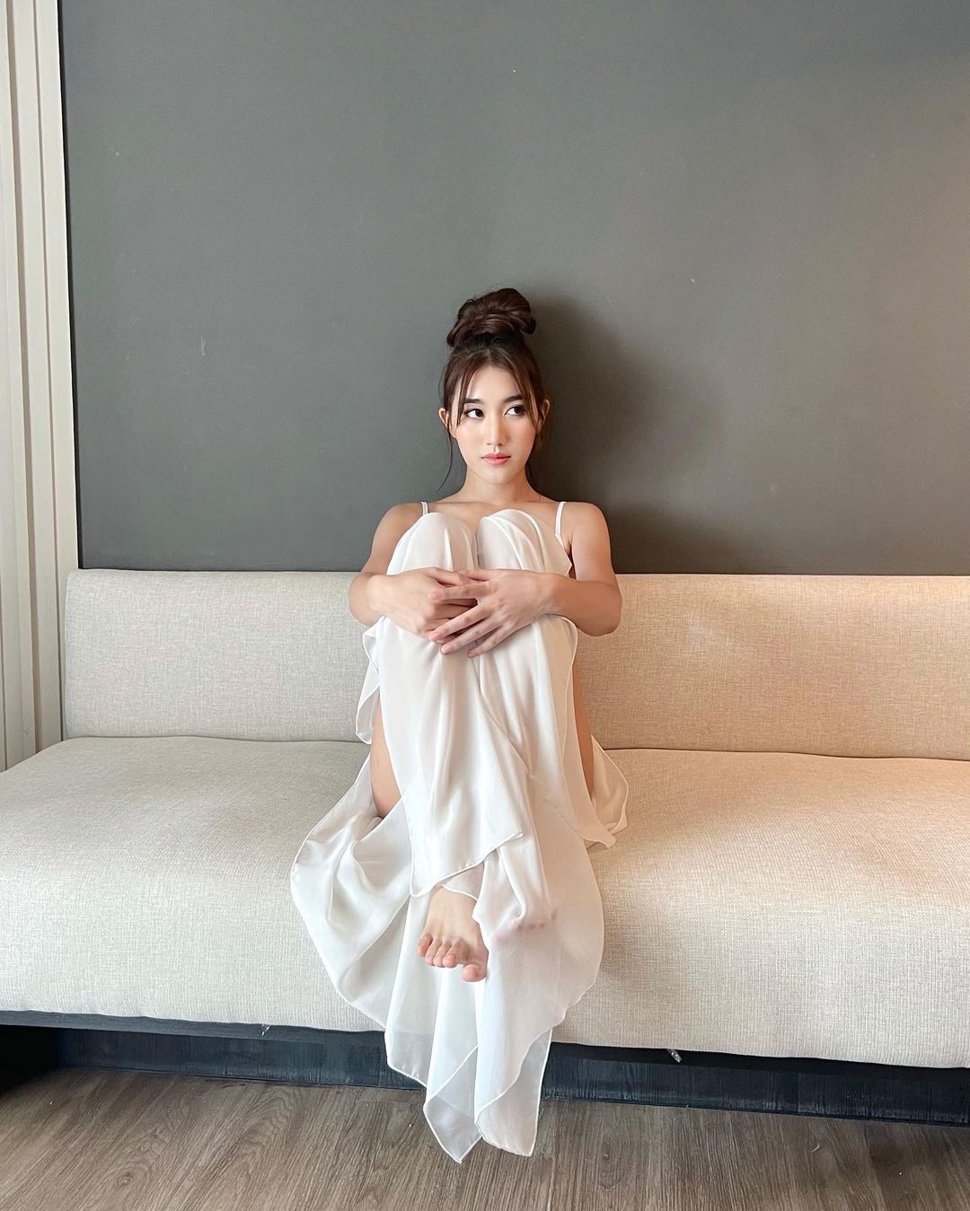 เบส - รักษ์วนีย์ คำสิงห์
