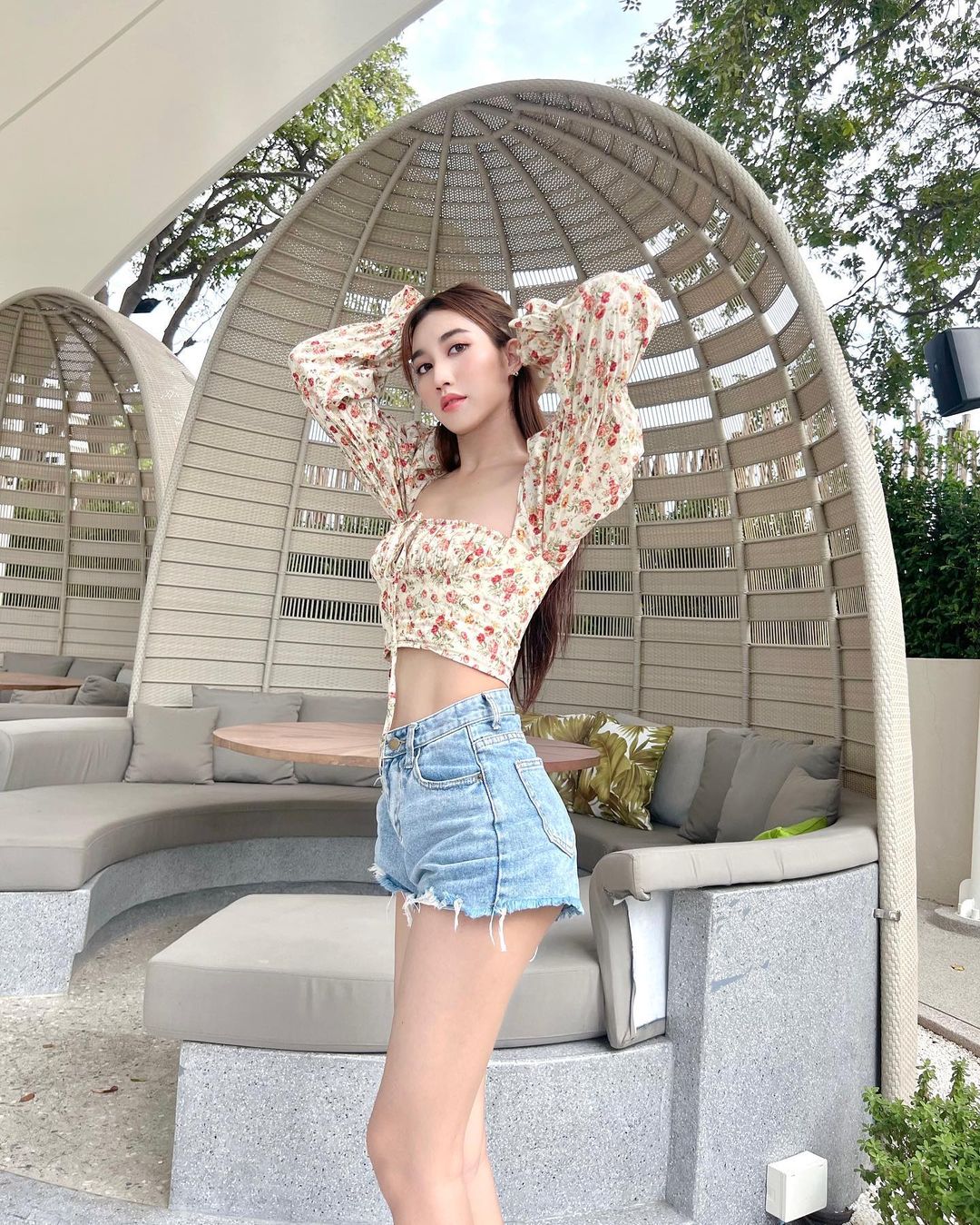 เบส - รักษ์วนีย์ คำสิงห์