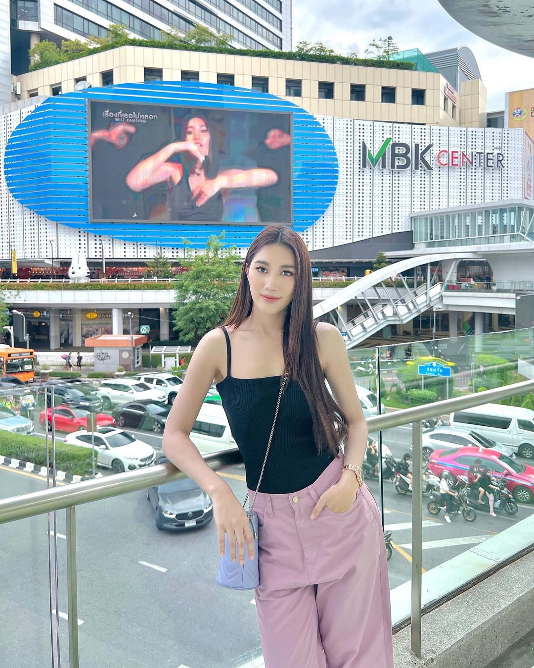 เบส - รักษ์วนีย์ คำสิงห์