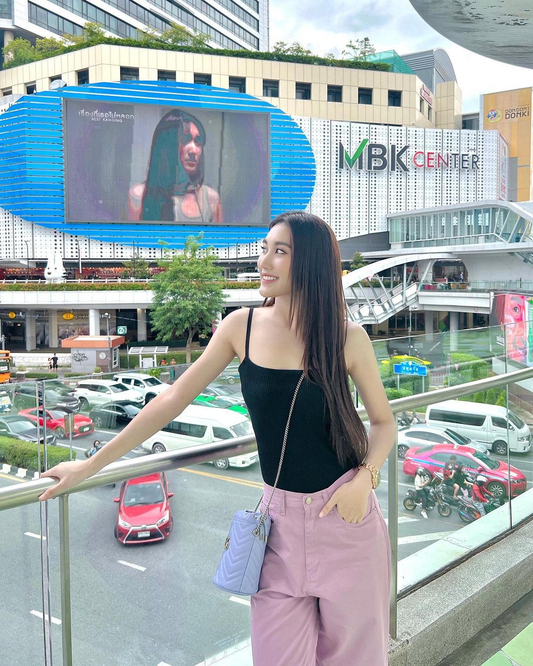 เบส - รักษ์วนีย์ คำสิงห์