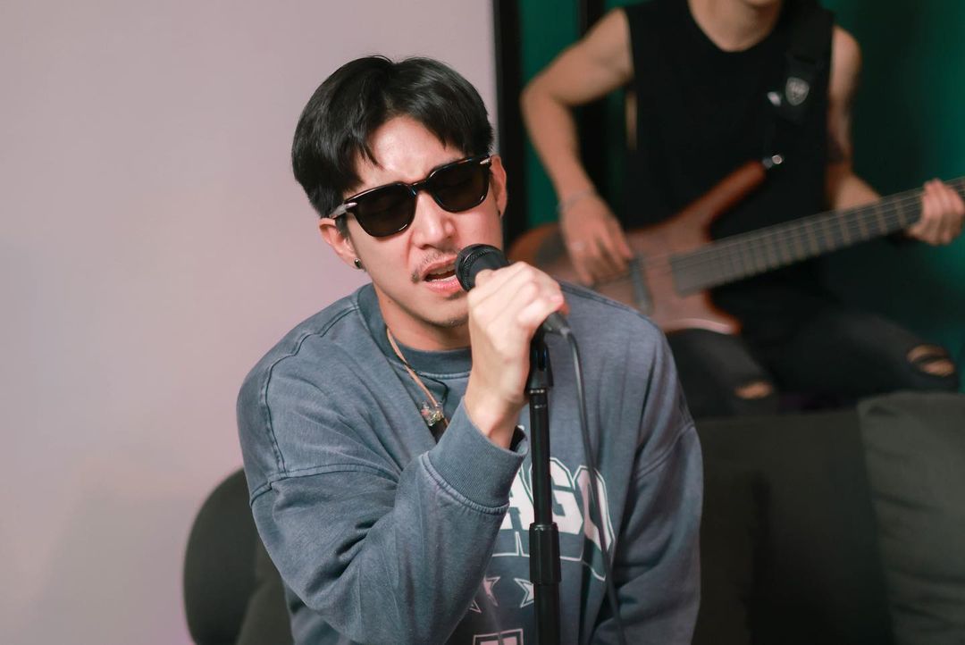 เบส - รักษ์วนีย์ คำสิงห์