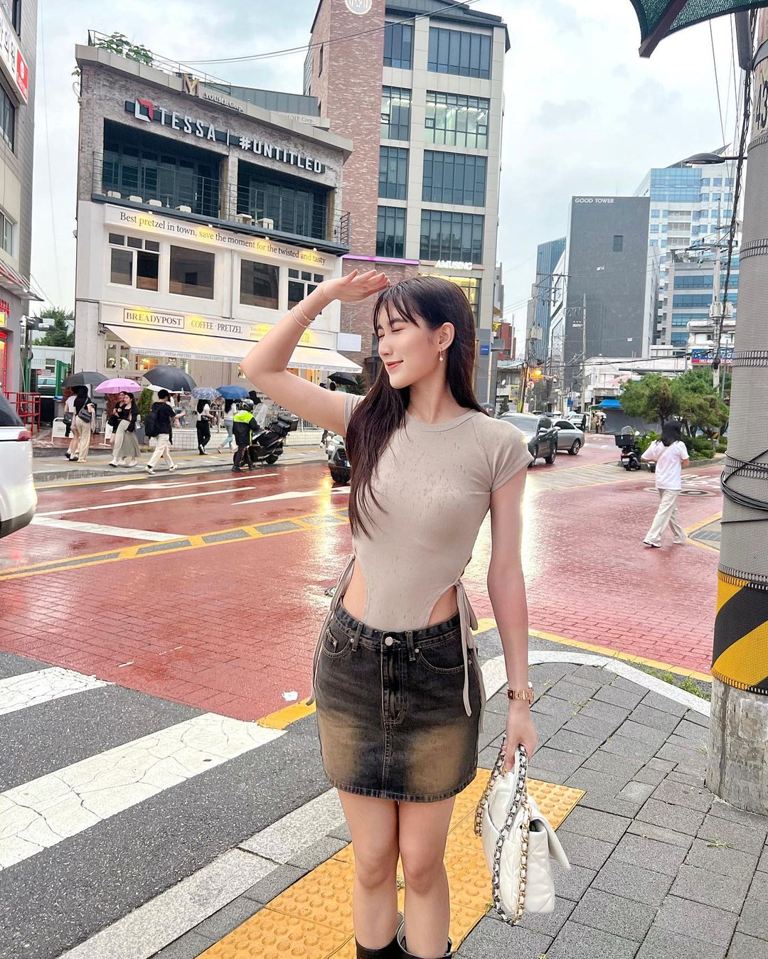 เบส - รักษ์วนีย์ คำสิงห์