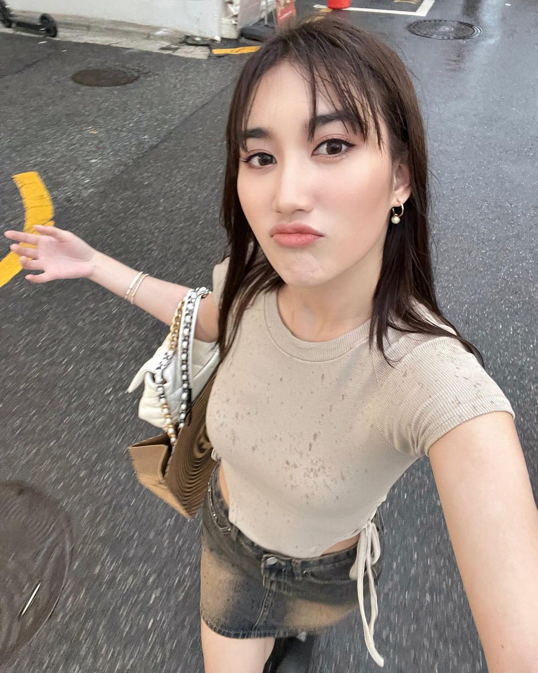 เบส - รักษ์วนีย์ คำสิงห์
