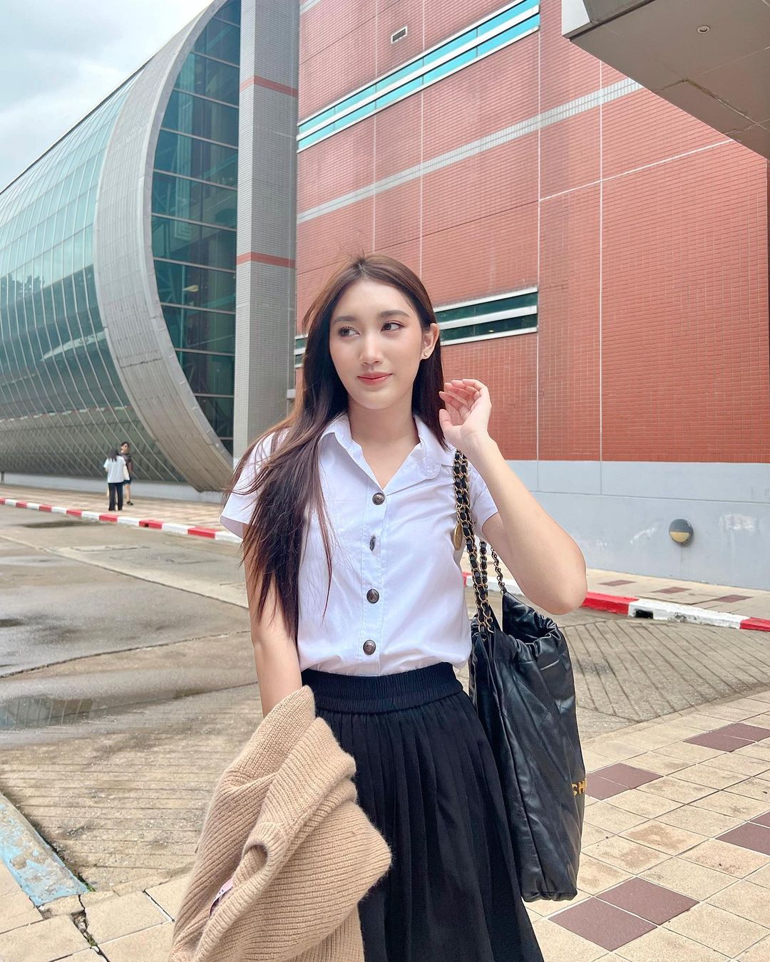 เบส - รักษ์วนีย์ คำสิงห์