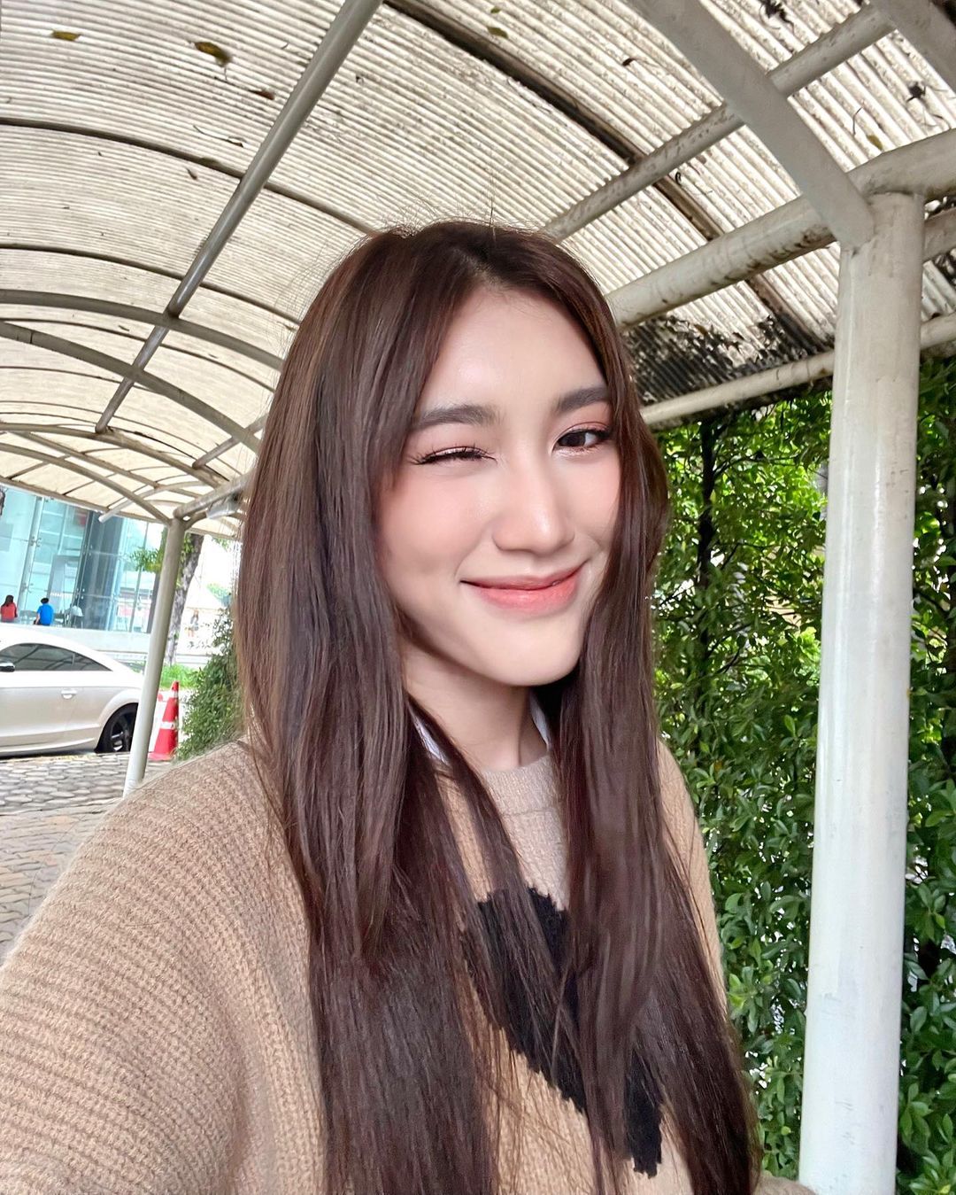 เบส - รักษ์วนีย์ คำสิงห์