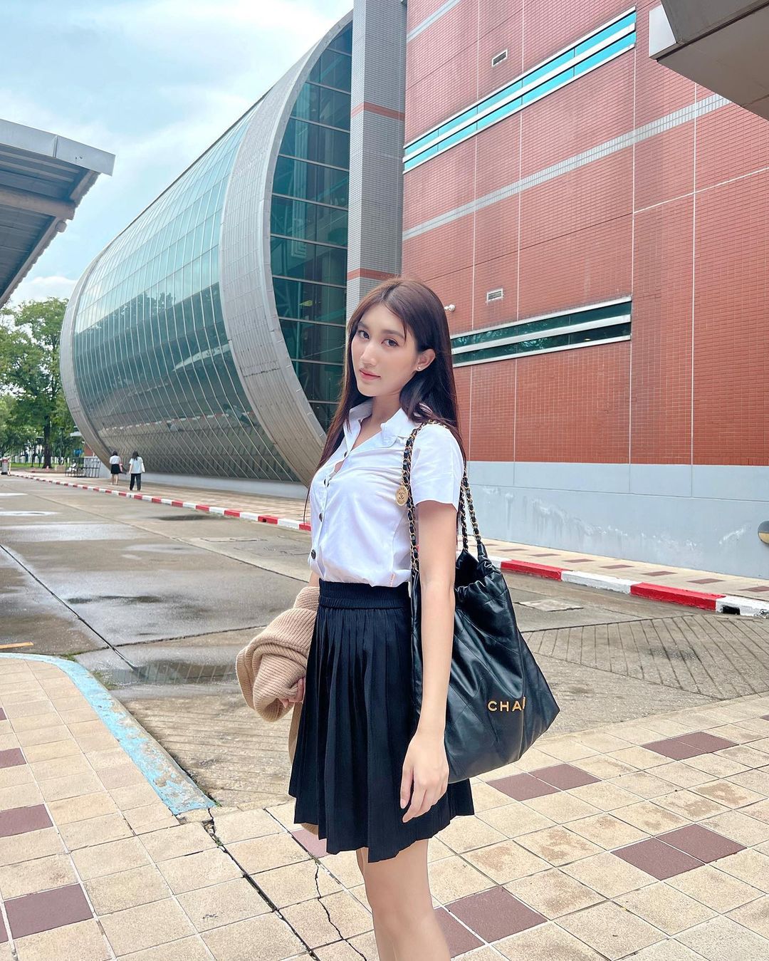 เบส - รักษ์วนีย์ คำสิงห์