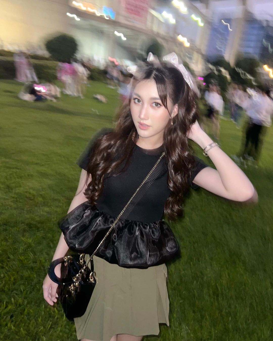 เบส - รักษ์วนีย์ คำสิงห์