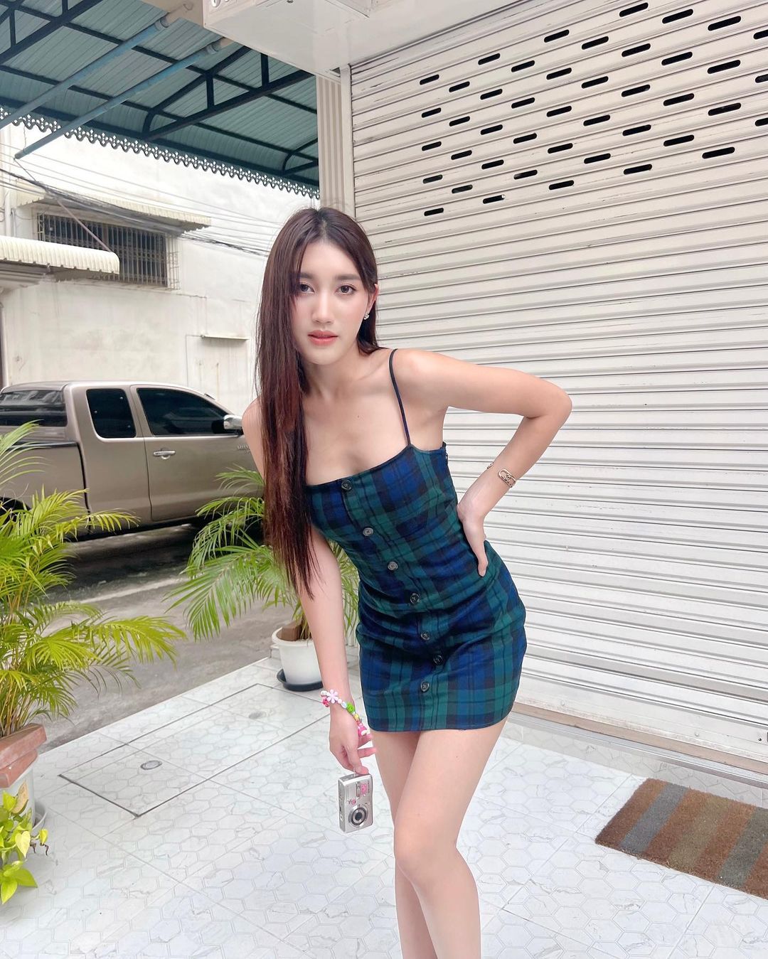 เบส - รักษ์วนีย์ คำสิงห์