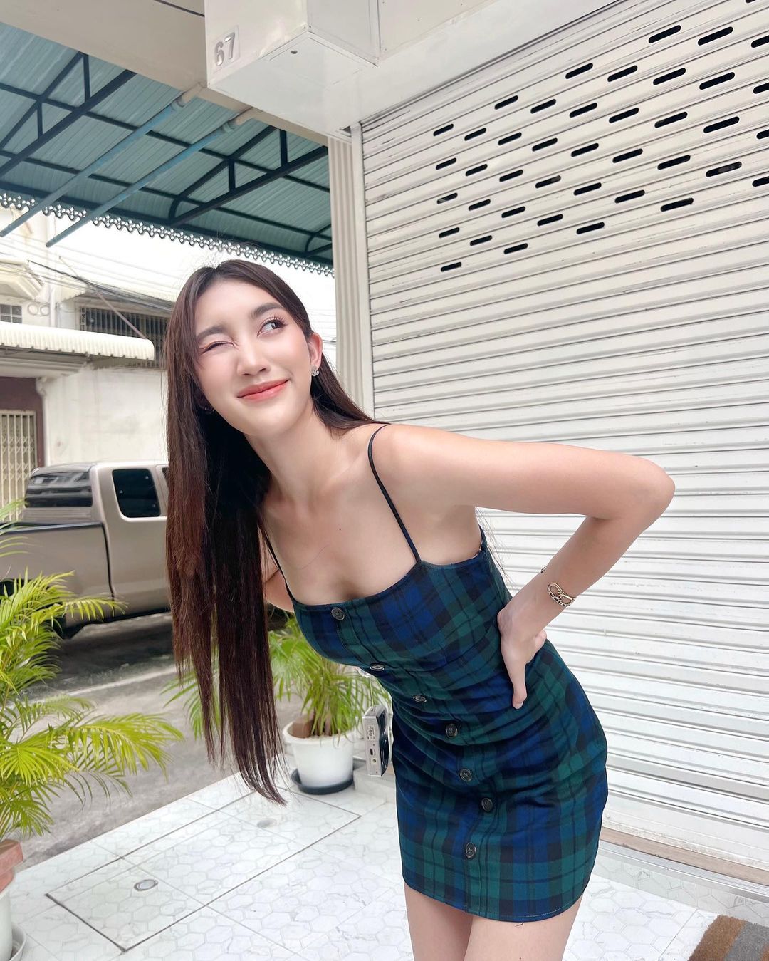 เบส - รักษ์วนีย์ คำสิงห์