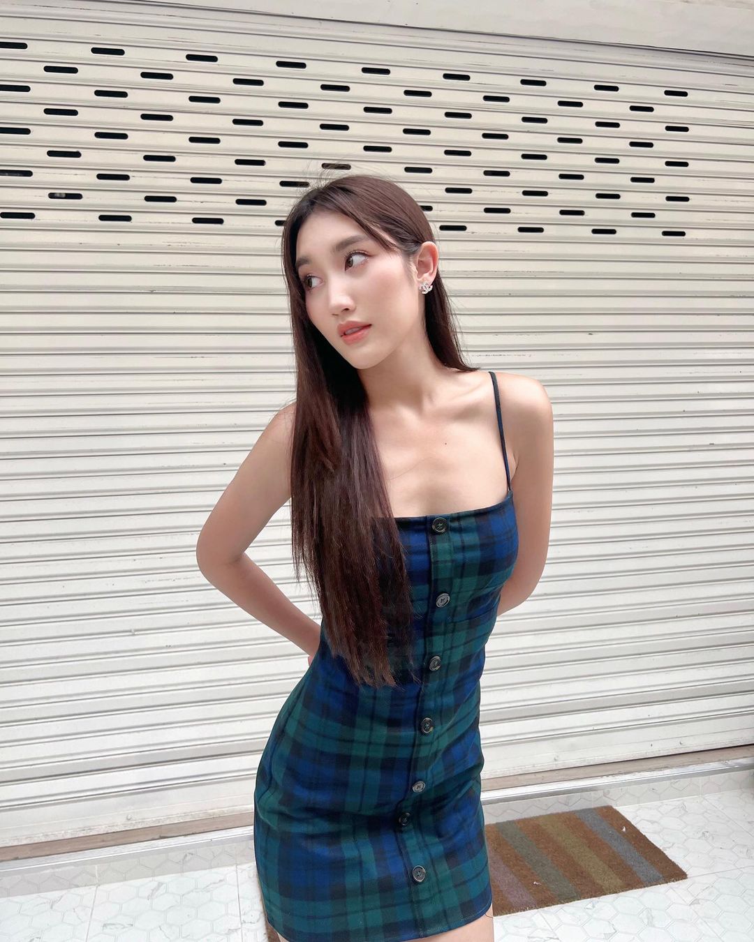 เบส - รักษ์วนีย์ คำสิงห์