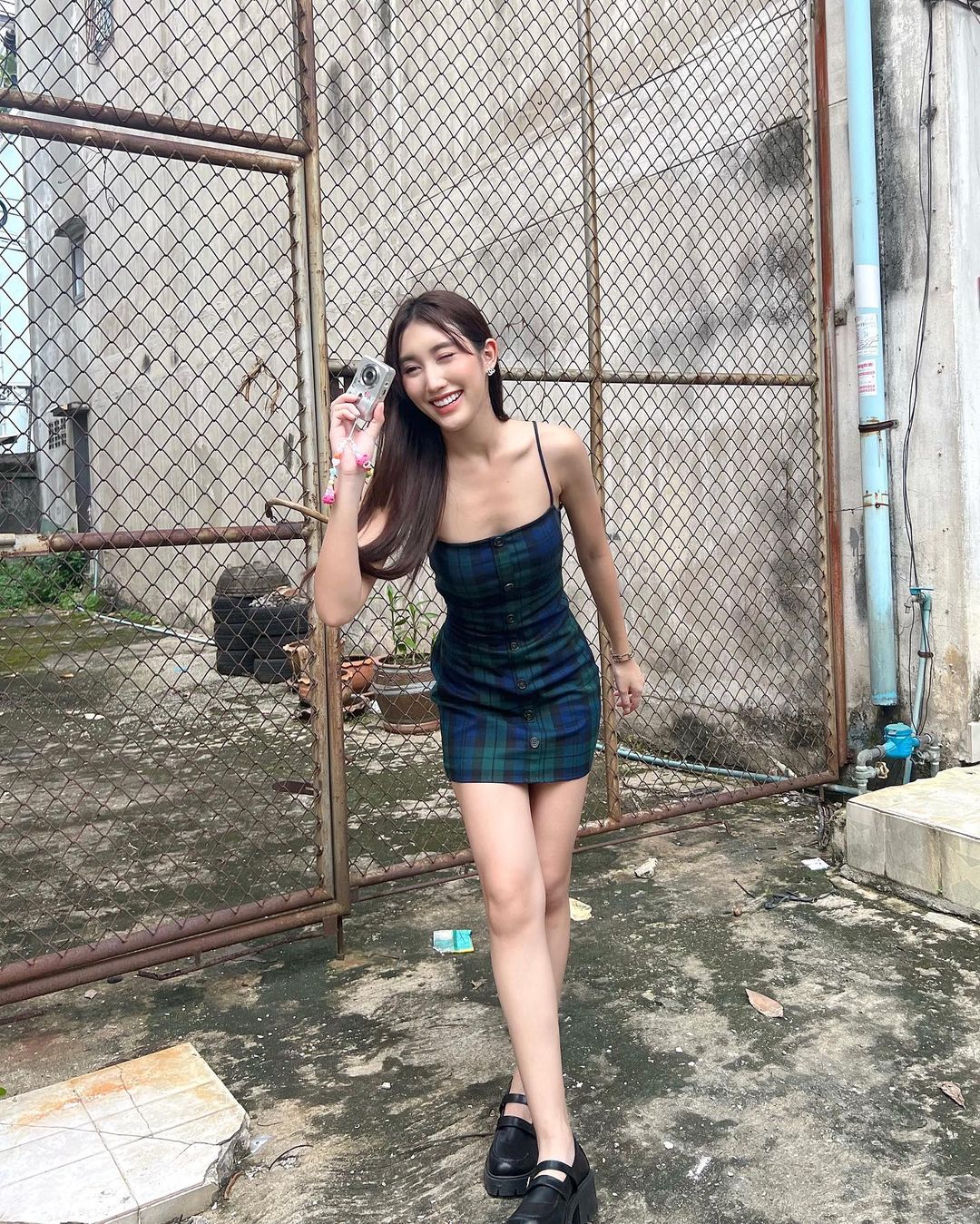 เบส - รักษ์วนีย์ คำสิงห์