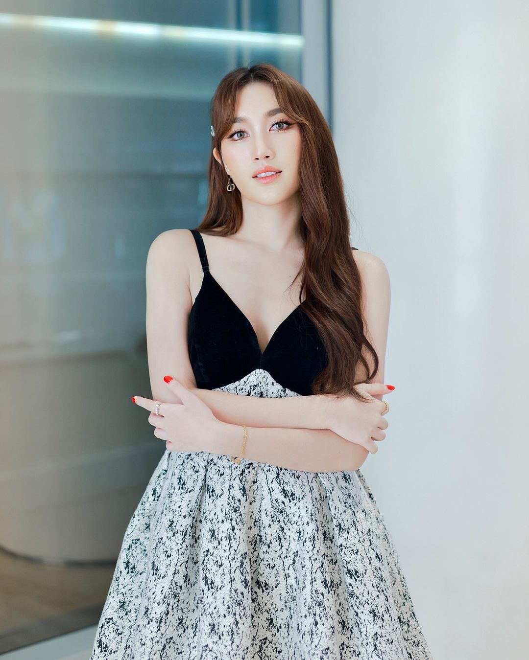เบส - รักษ์วนีย์ คำสิงห์
