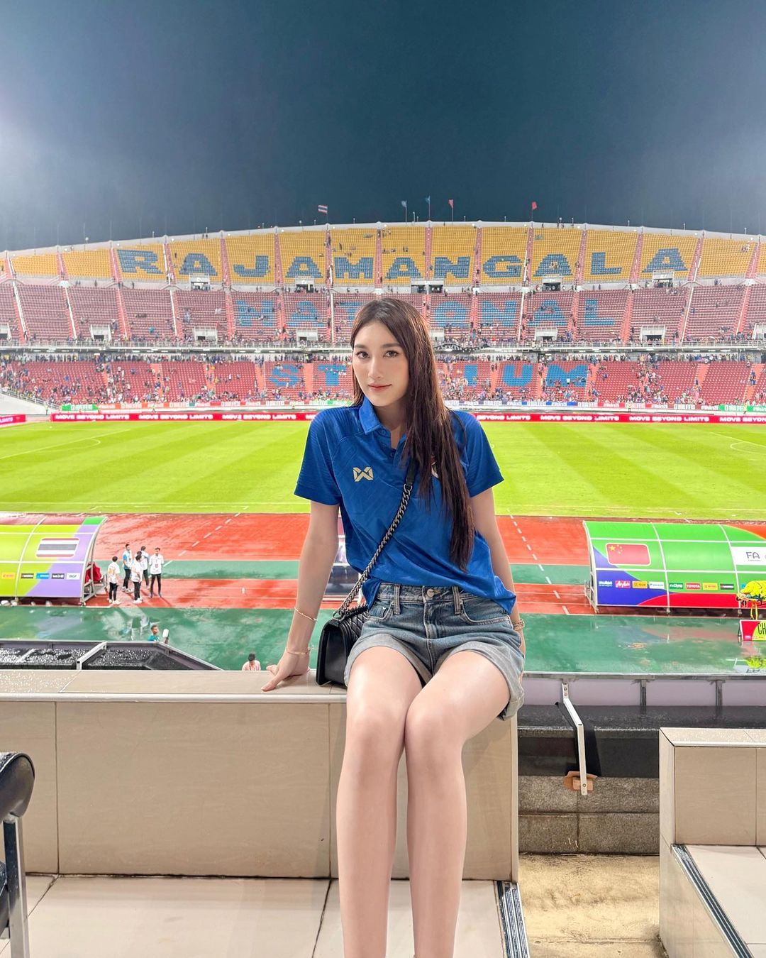 เบส - รักษ์วนีย์ คำสิงห์