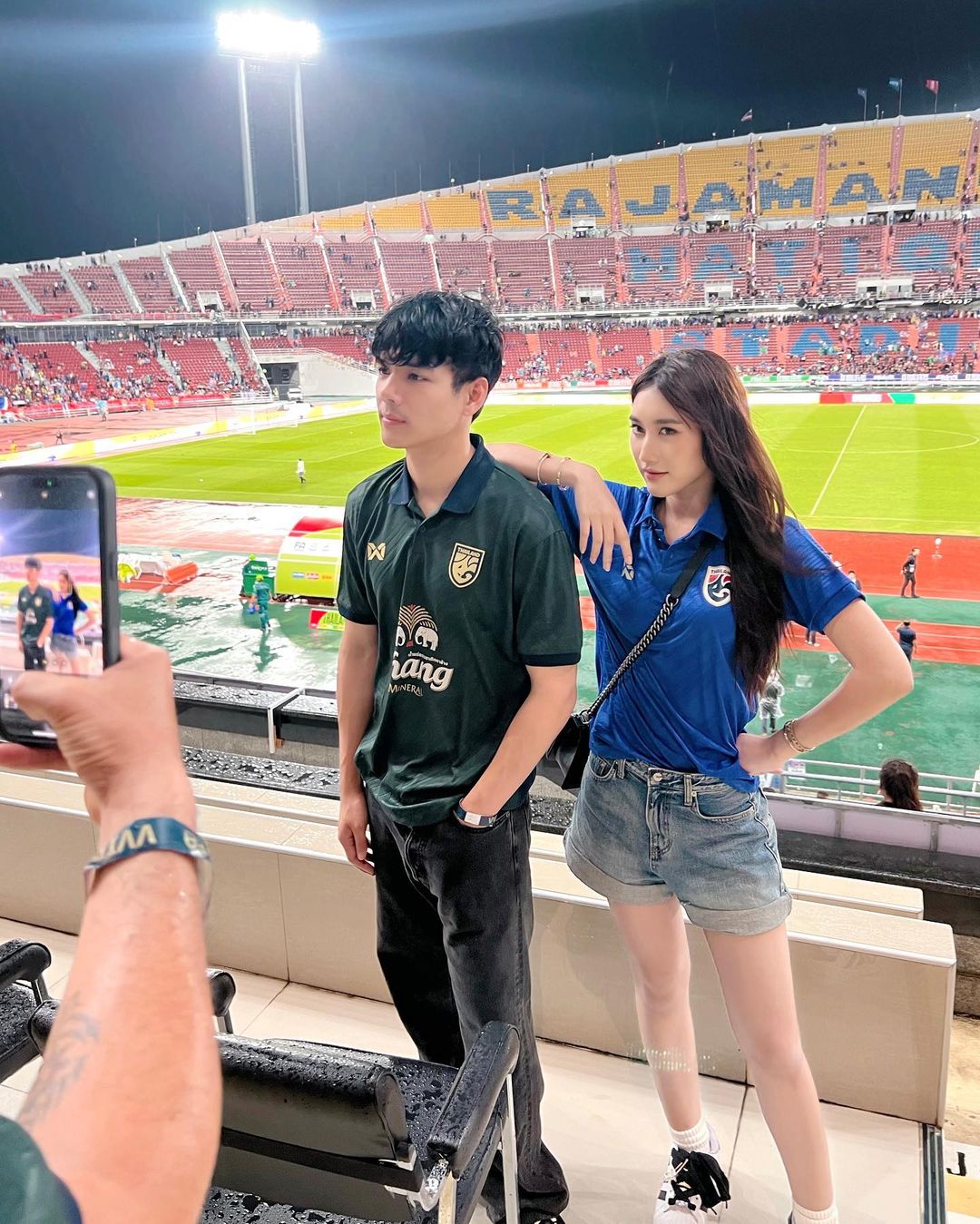 เบส - รักษ์วนีย์ คำสิงห์