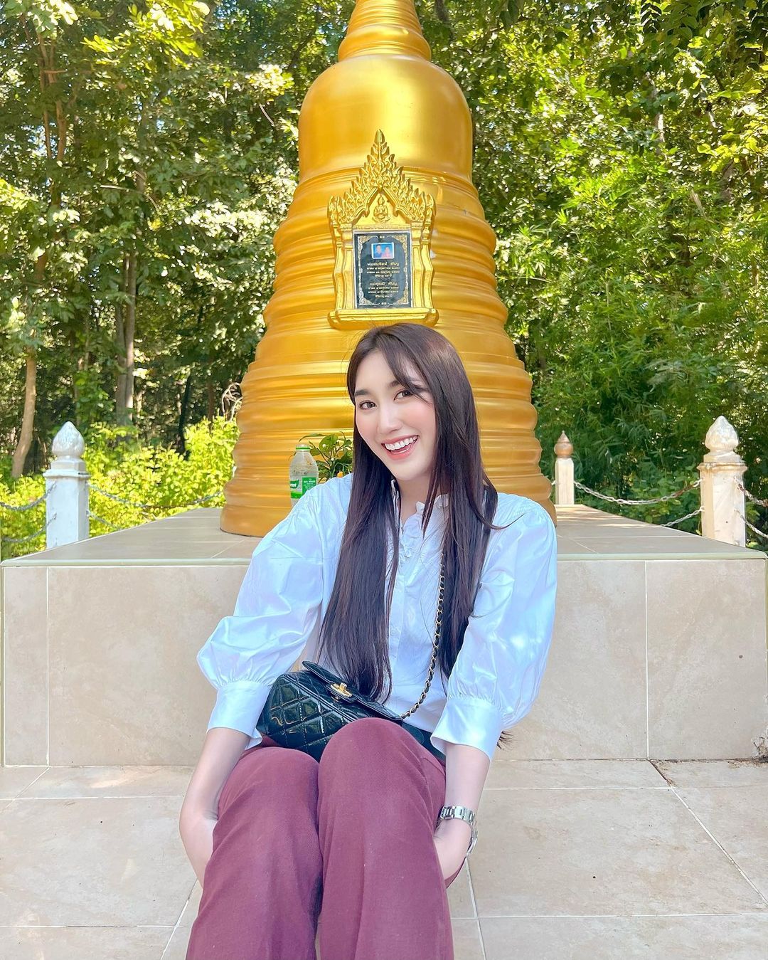 เบส - รักษ์วนีย์ คำสิงห์