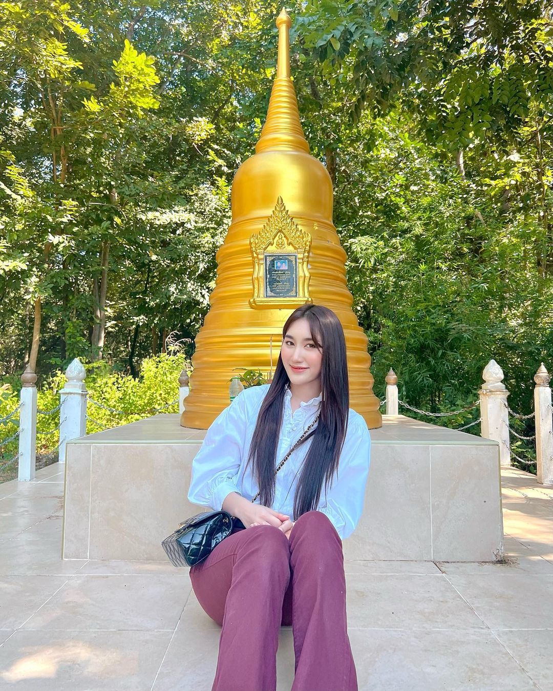 เบส - รักษ์วนีย์ คำสิงห์