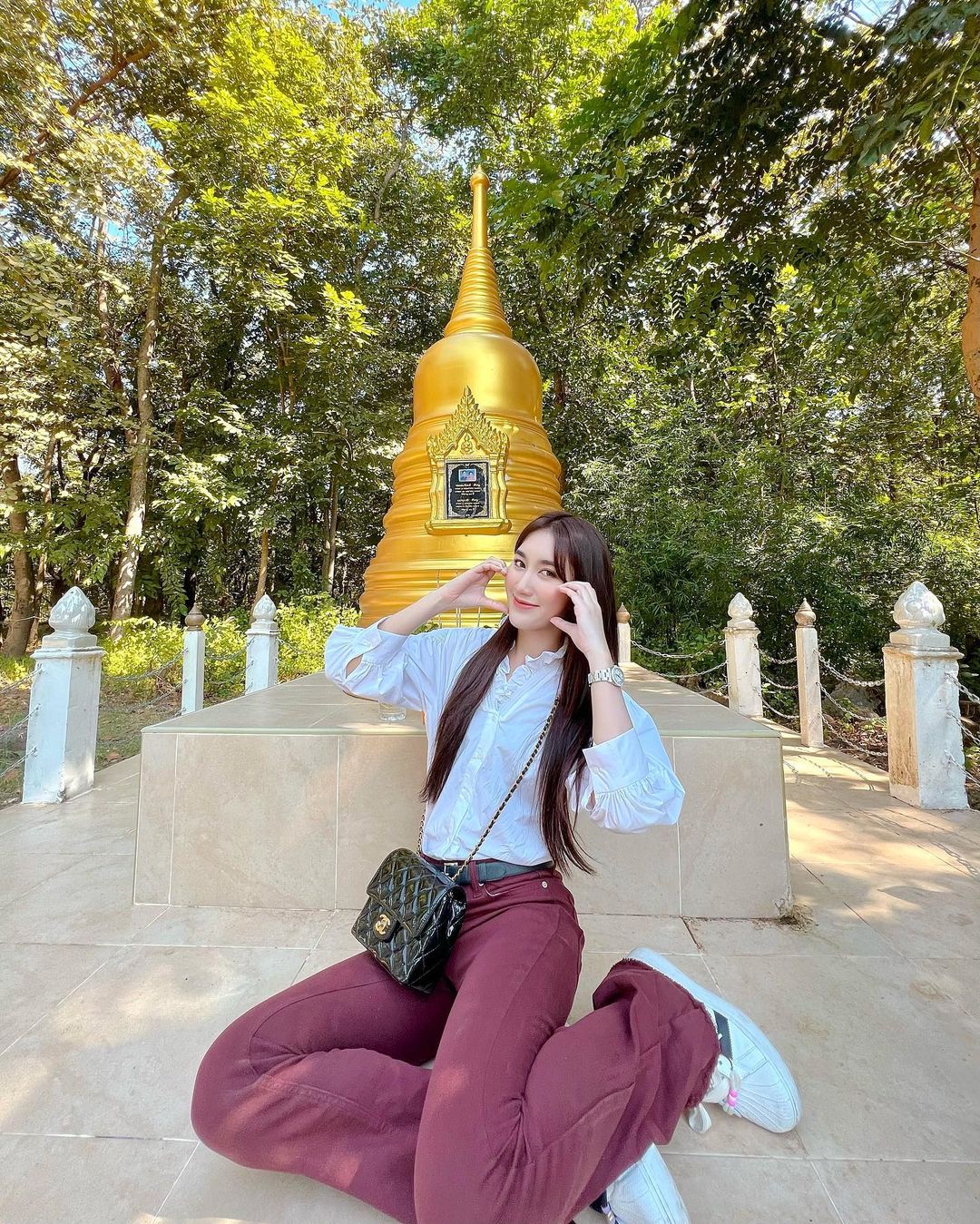 เบส - รักษ์วนีย์ คำสิงห์