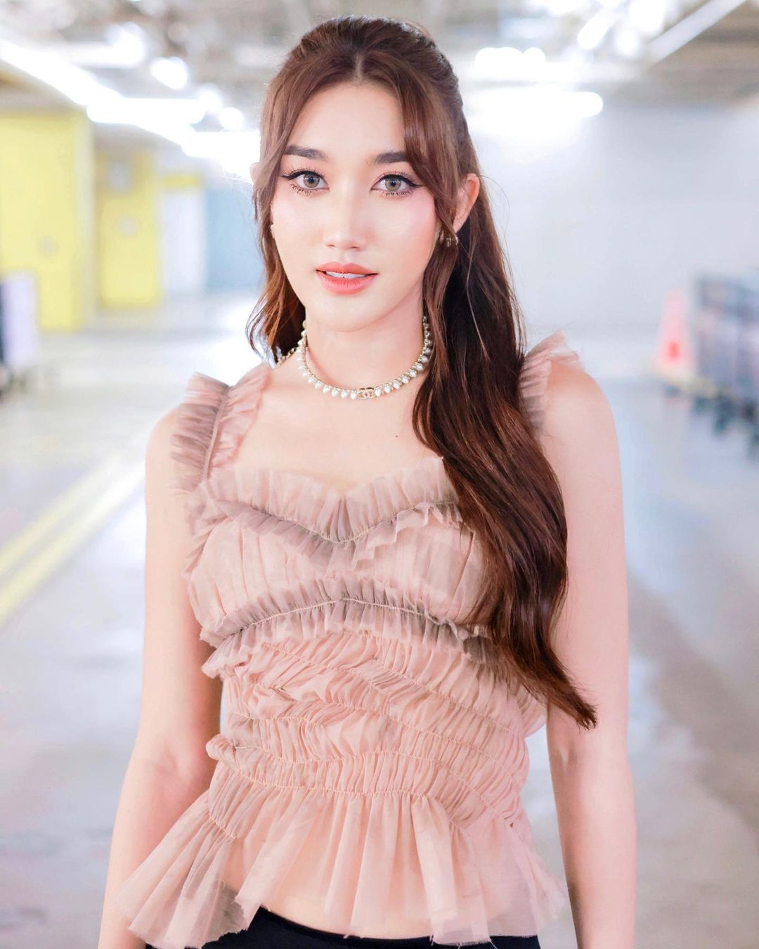 เบส - รักษ์วนีย์ คำสิงห์