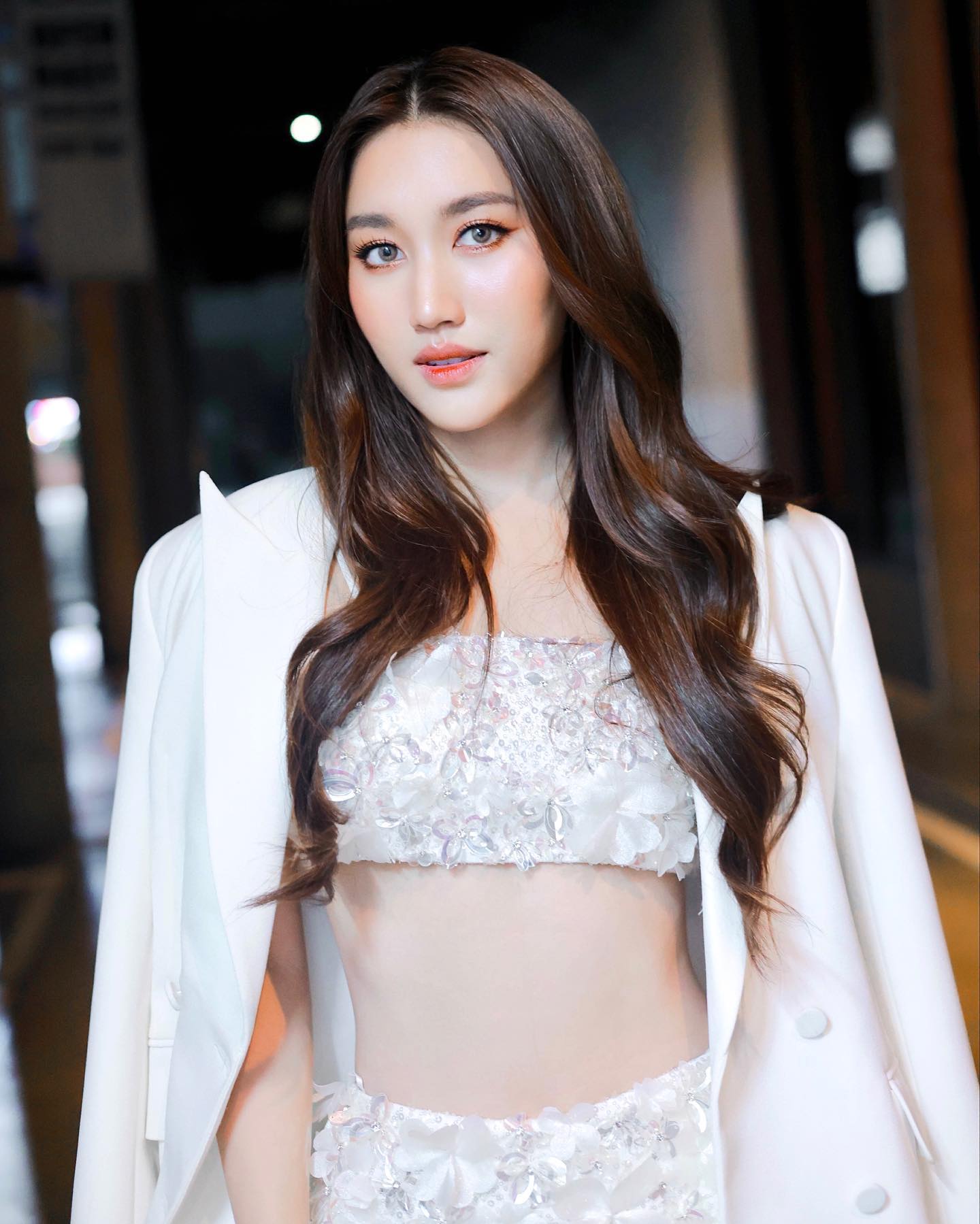 เบส - รักษ์วนีย์ คำสิงห์