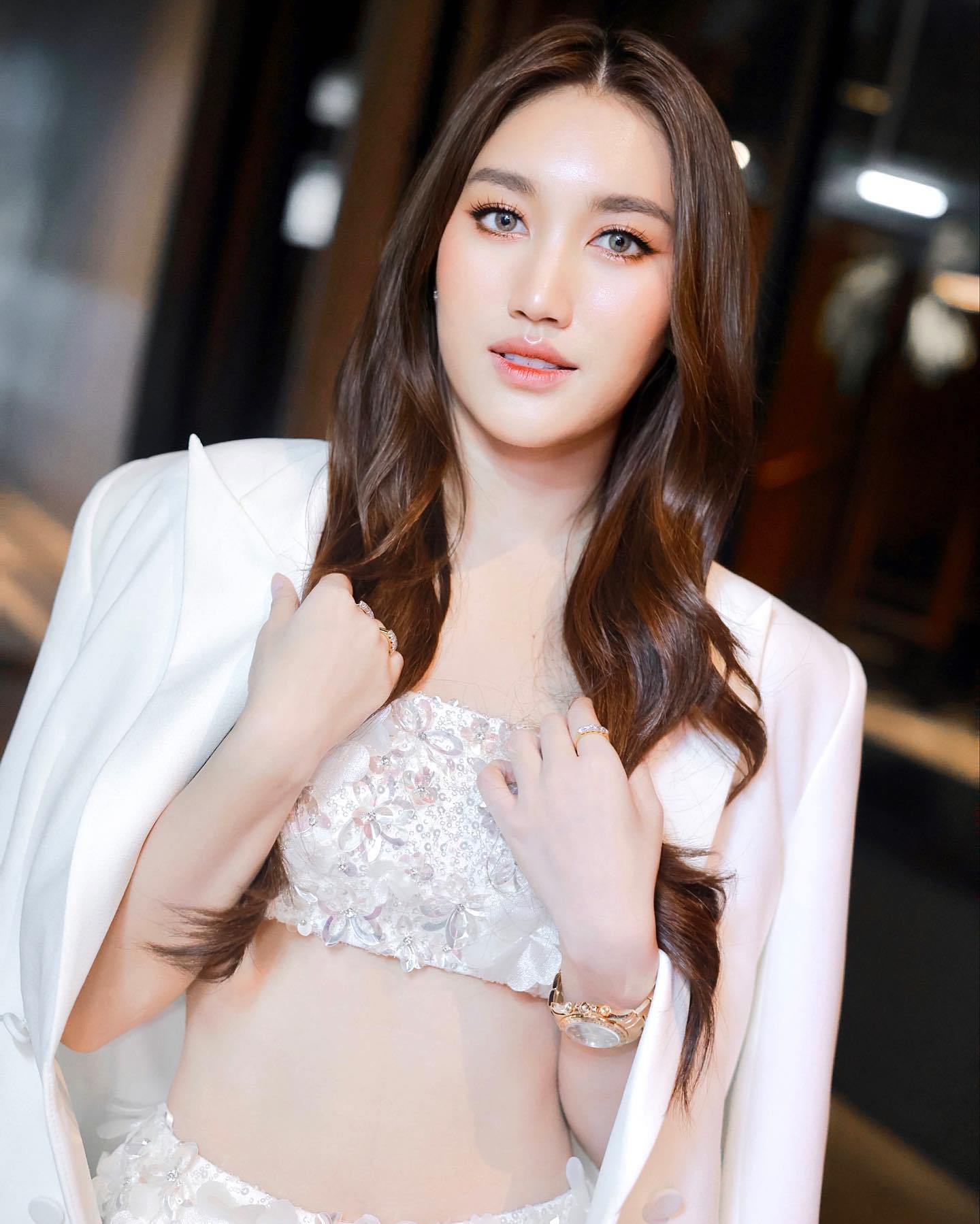เบส - รักษ์วนีย์ คำสิงห์