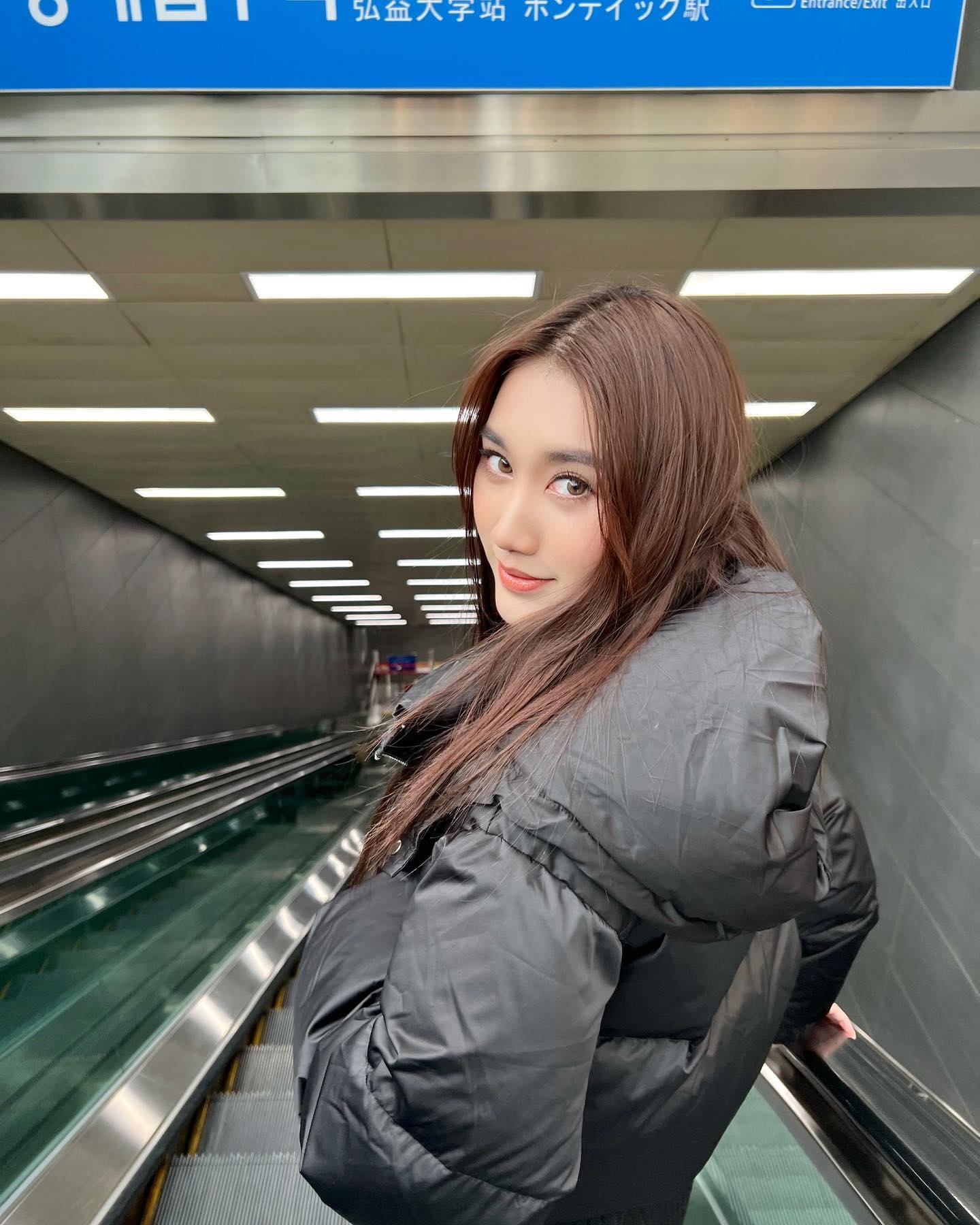 เบส - รักษ์วนีย์ คำสิงห์
