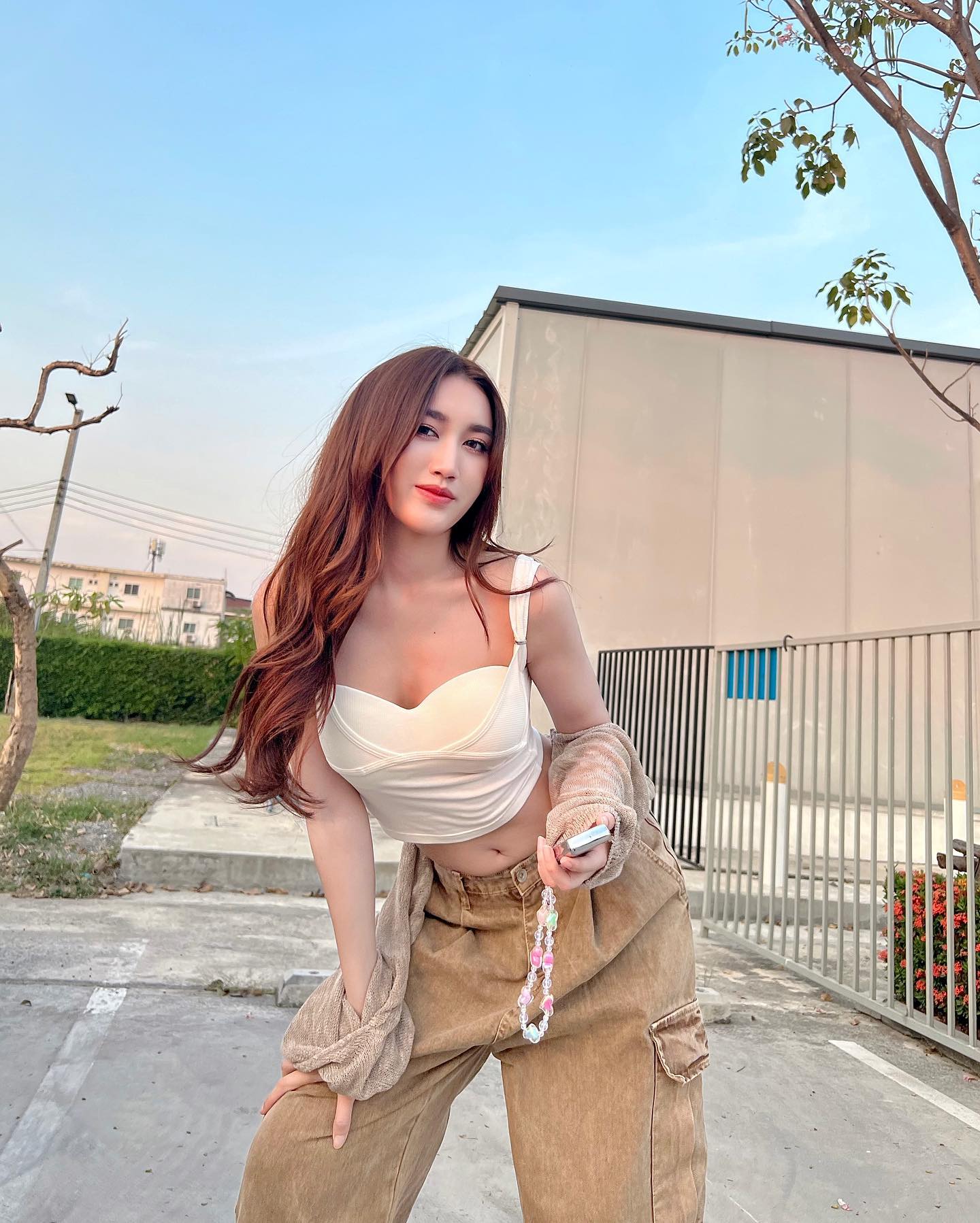 เบส - รักษ์วนีย์ คำสิงห์