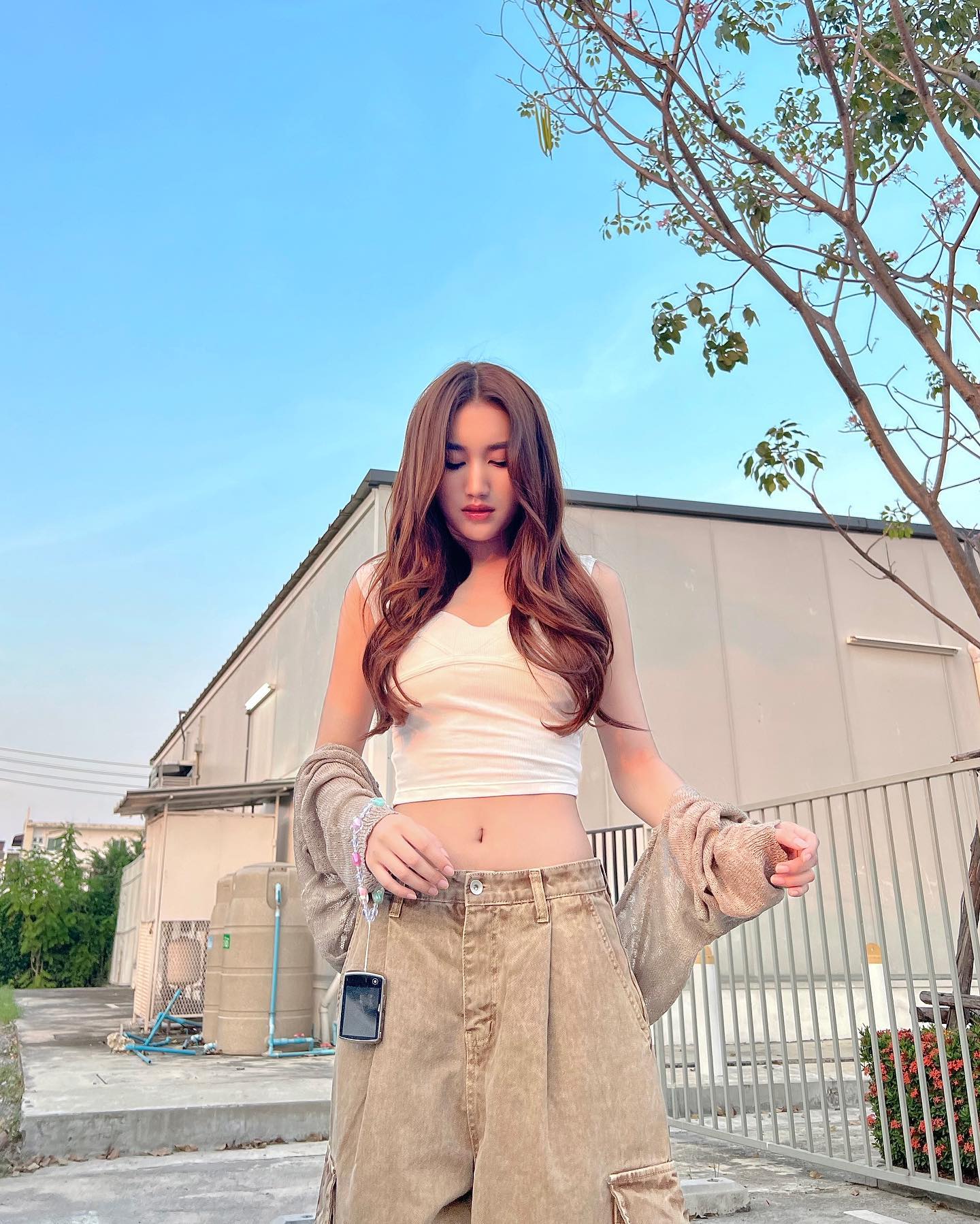 เบส - รักษ์วนีย์ คำสิงห์