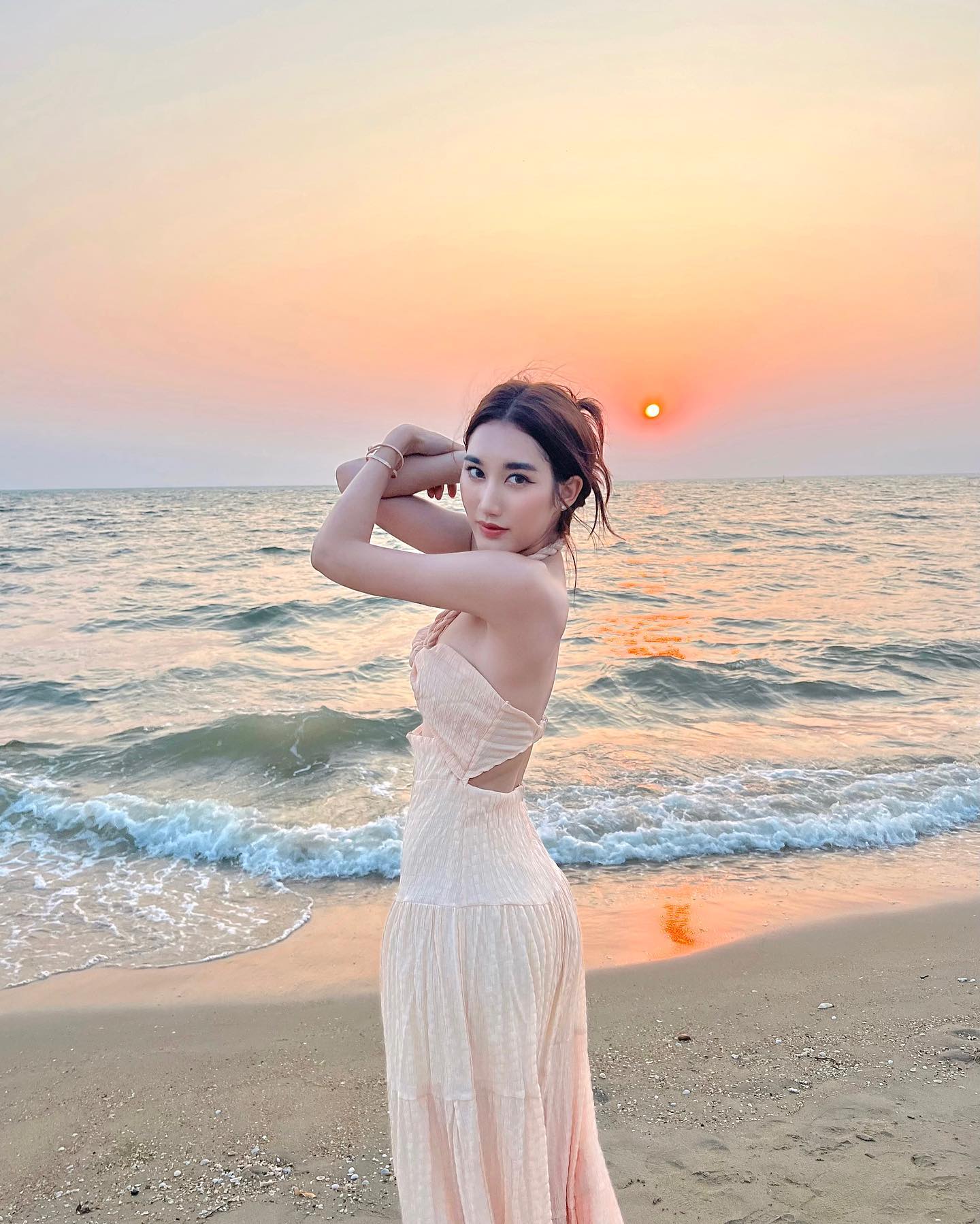 เบส - รักษ์วนีย์ คำสิงห์