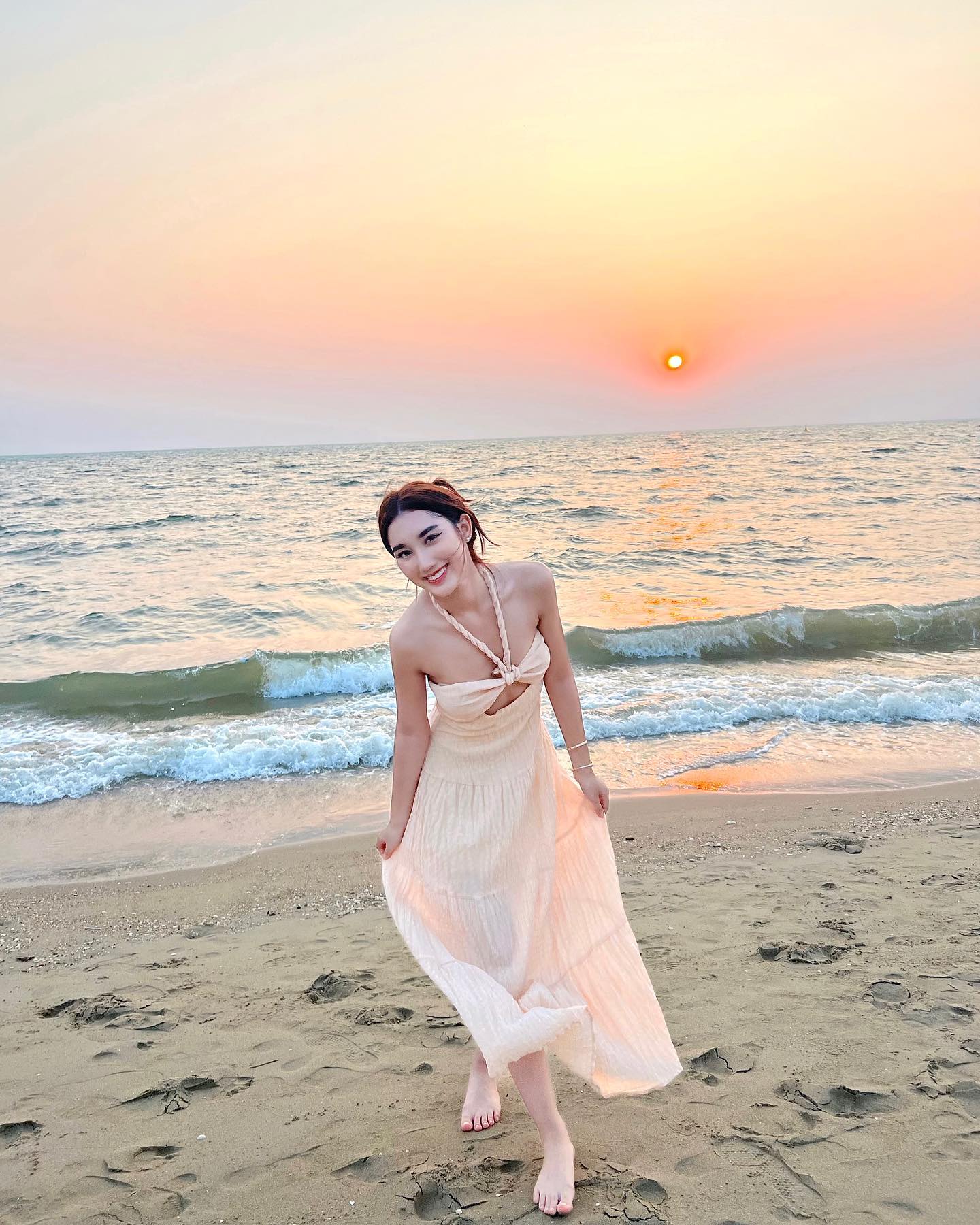 เบส - รักษ์วนีย์ คำสิงห์