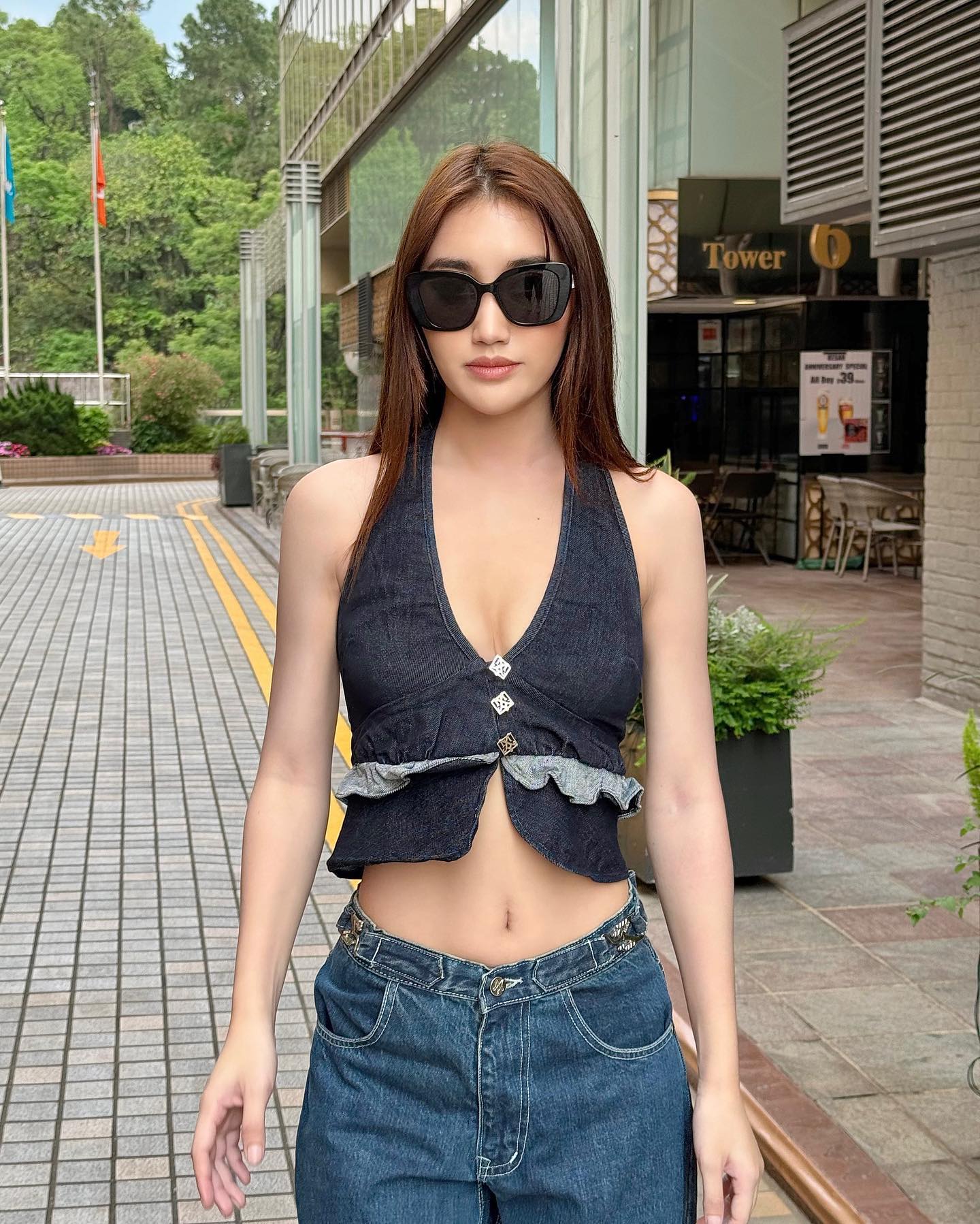 เบส - รักษ์วนีย์ คำสิงห์