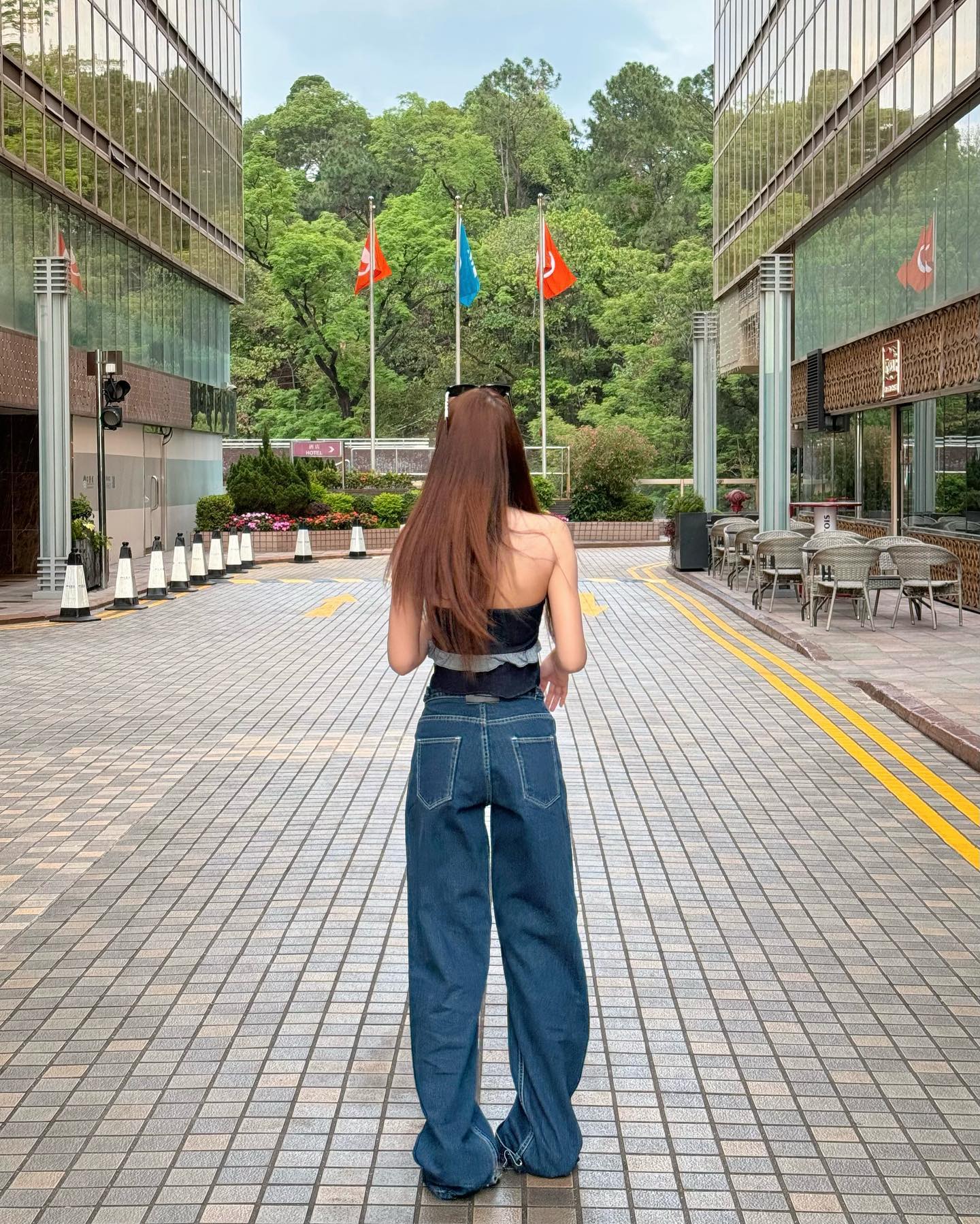 เบส - รักษ์วนีย์ คำสิงห์