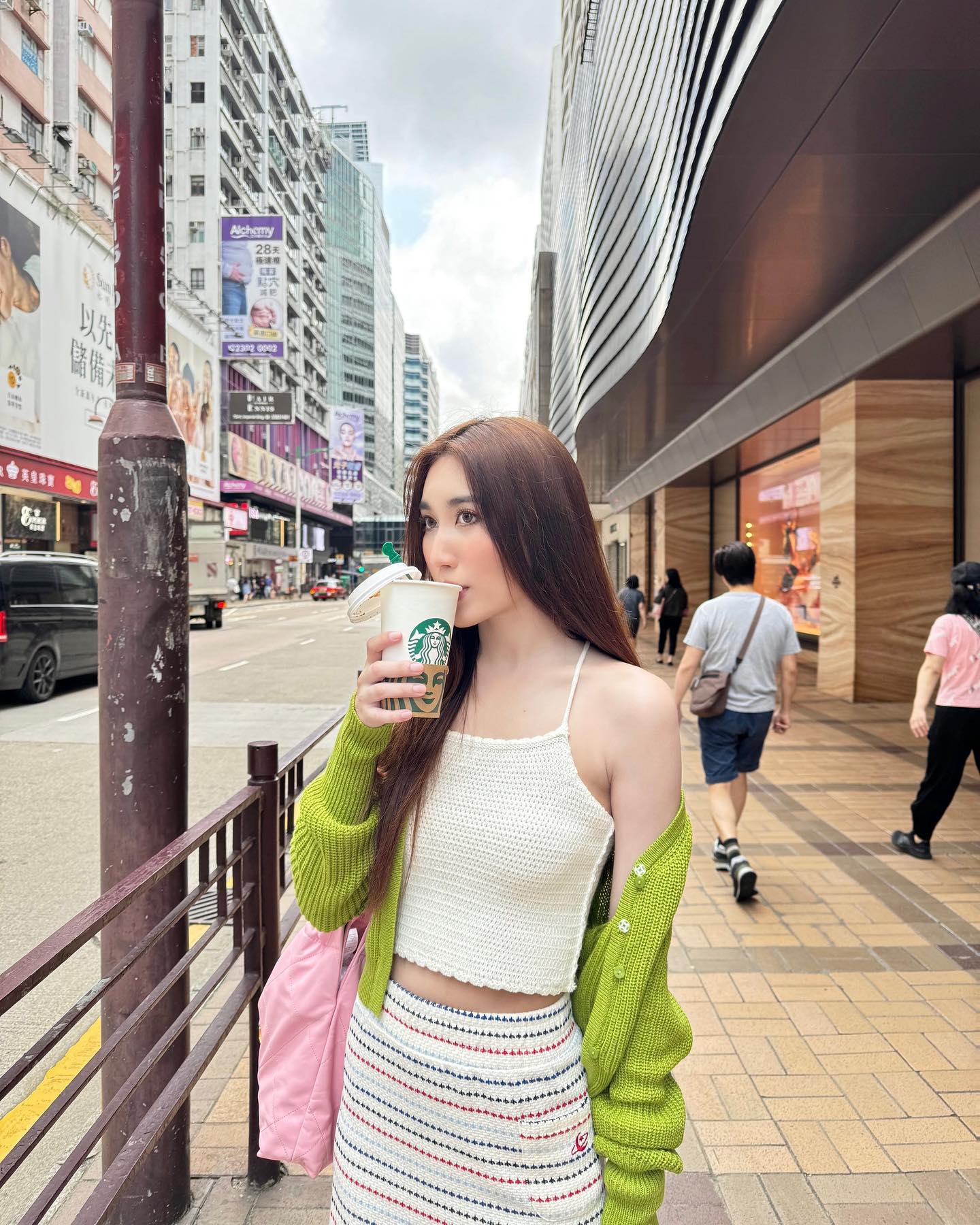 เบส - รักษ์วนีย์ คำสิงห์