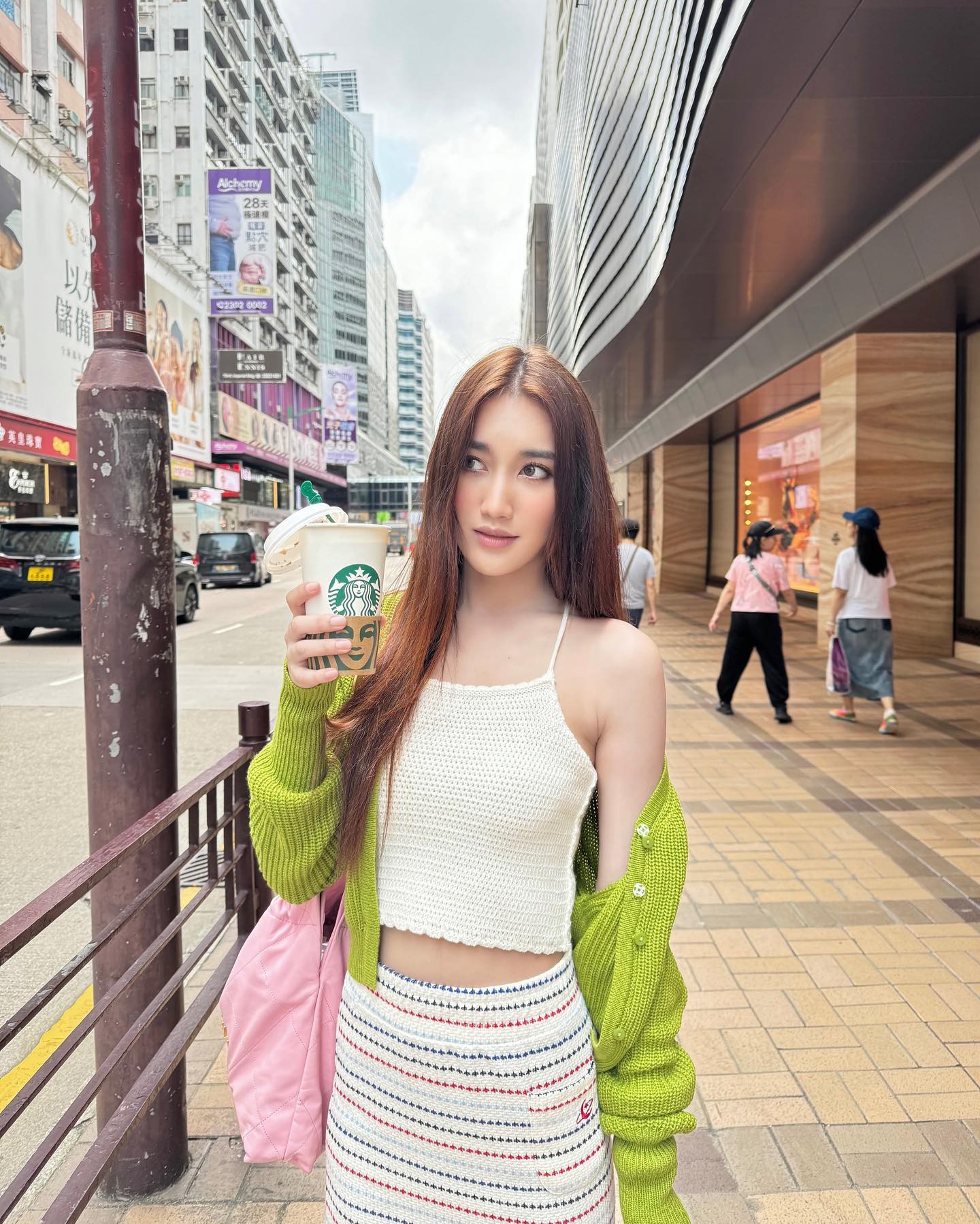 เบส - รักษ์วนีย์ คำสิงห์