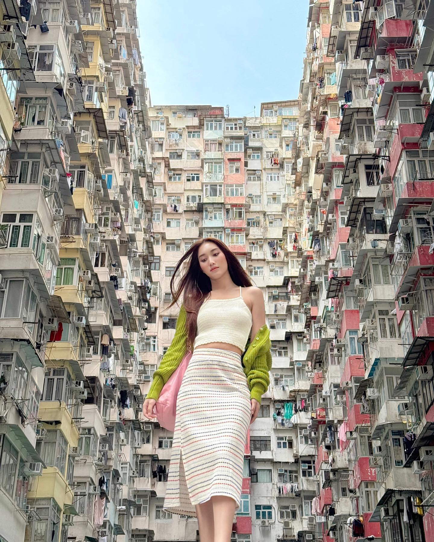 เบส - รักษ์วนีย์ คำสิงห์