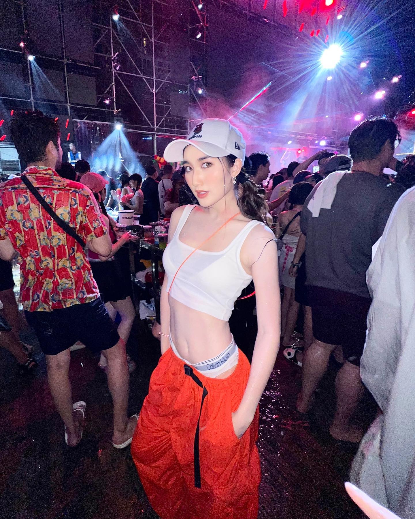 เบส - รักษ์วนีย์ คำสิงห์