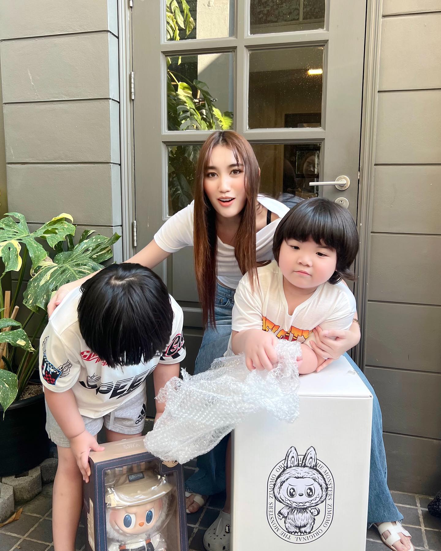 เบส - รักษ์วนีย์ คำสิงห์