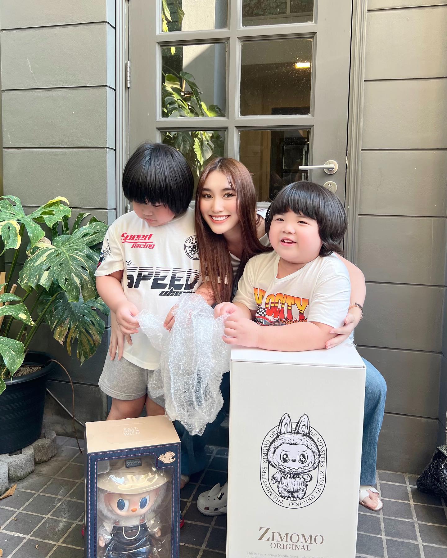 เบส - รักษ์วนีย์ คำสิงห์