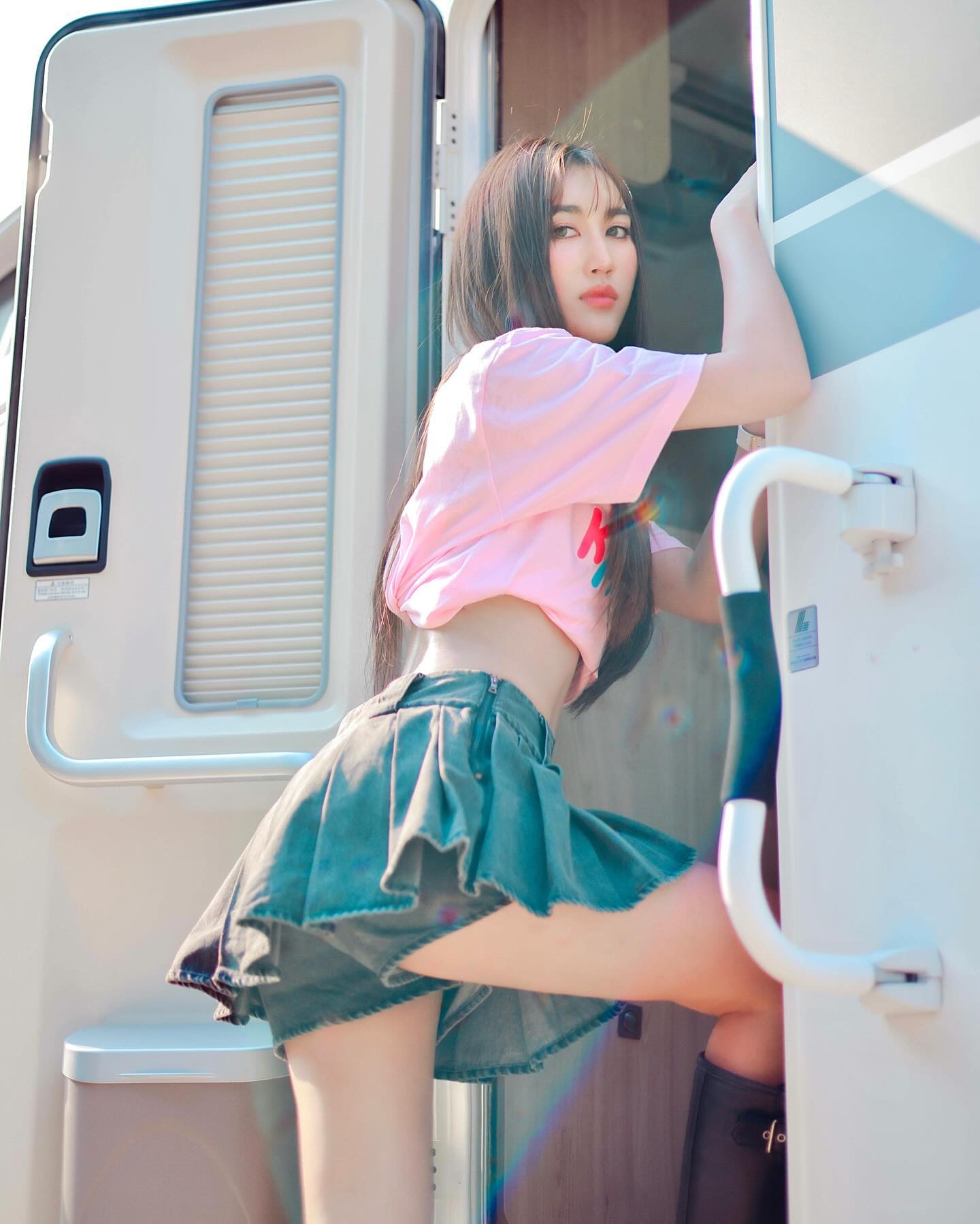 เบส - รักษ์วนีย์ คำสิงห์