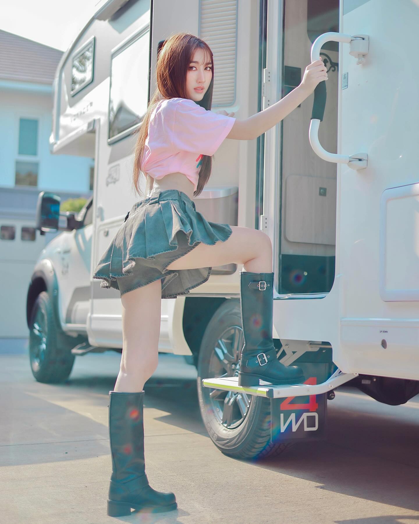 เบส - รักษ์วนีย์ คำสิงห์