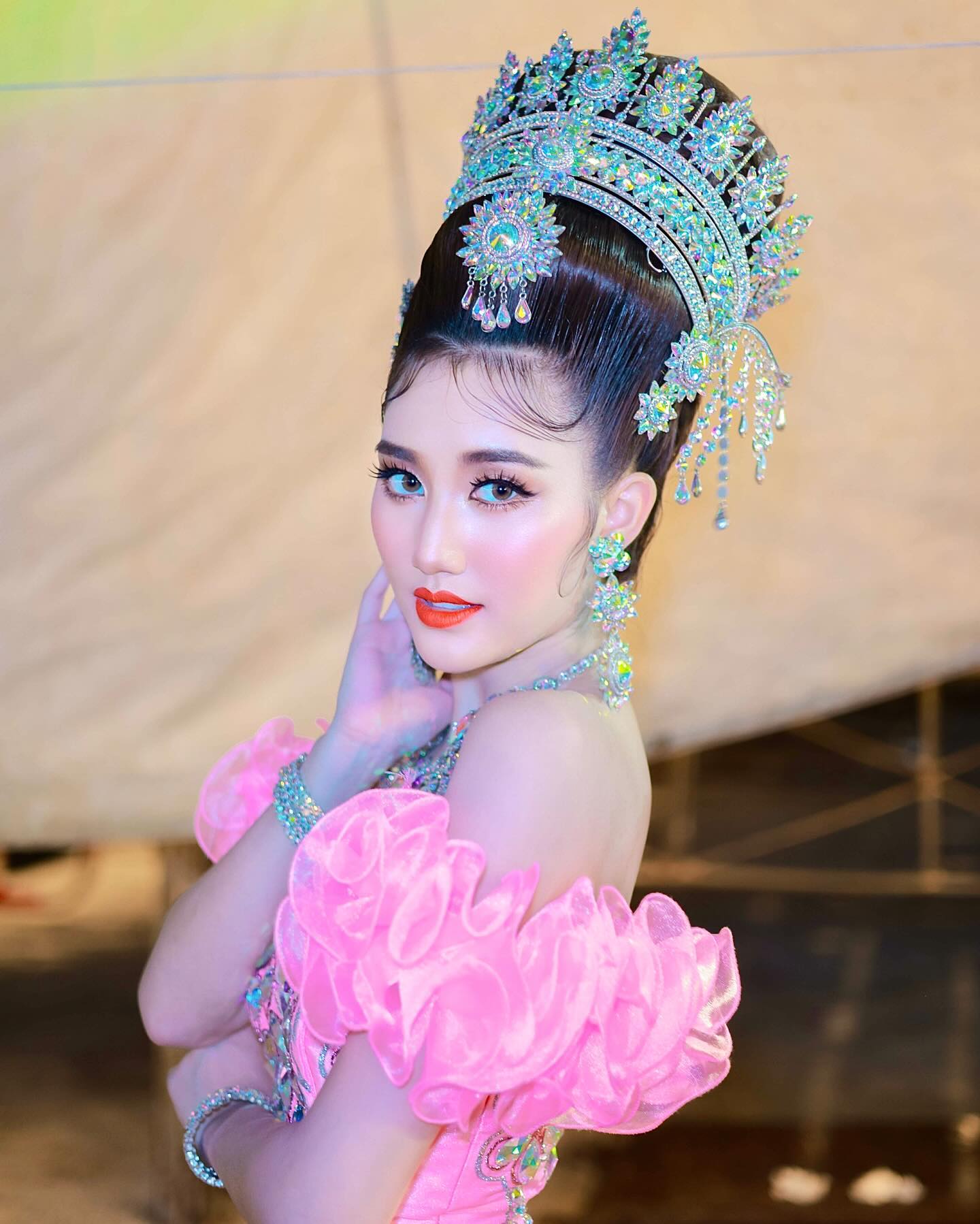 เบส - รักษ์วนีย์ คำสิงห์