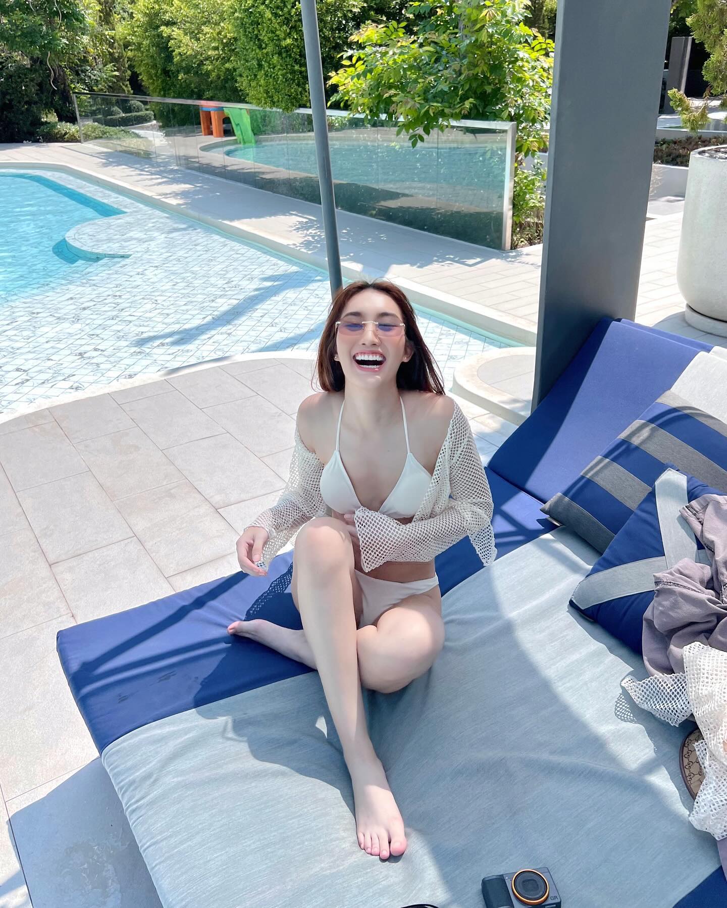 เบส - รักษ์วนีย์ คำสิงห์